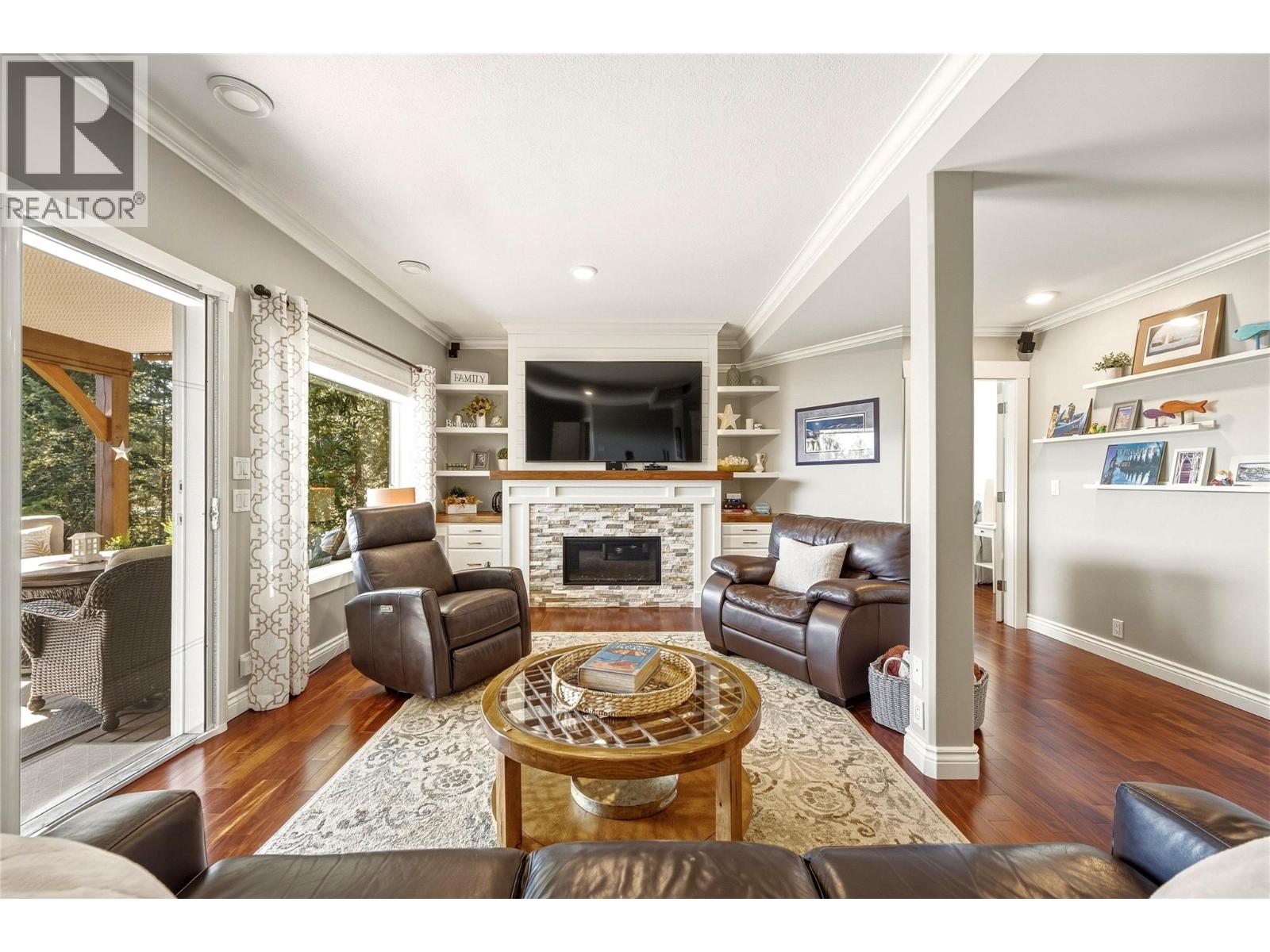642 Mountain Drive, Vernon, British Columbia  V1H 2B7 - Photo 31 - 10401776
