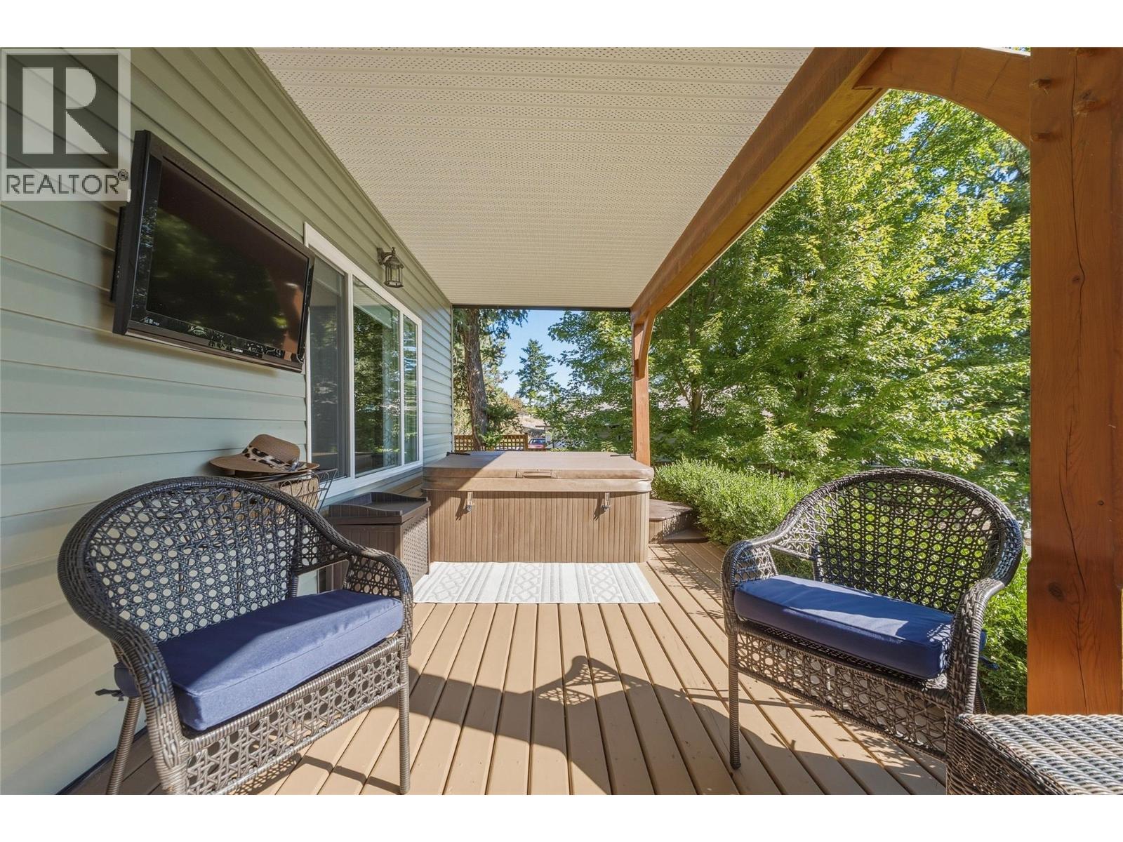 642 Mountain Drive, Vernon, British Columbia  V1H 2B7 - Photo 40 - 10401776