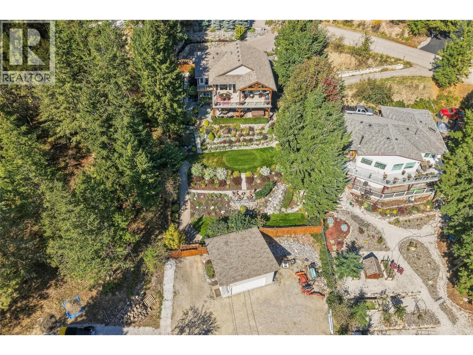 642 Mountain Drive, Vernon, British Columbia  V1H 2B7 - Photo 58 - 10401776