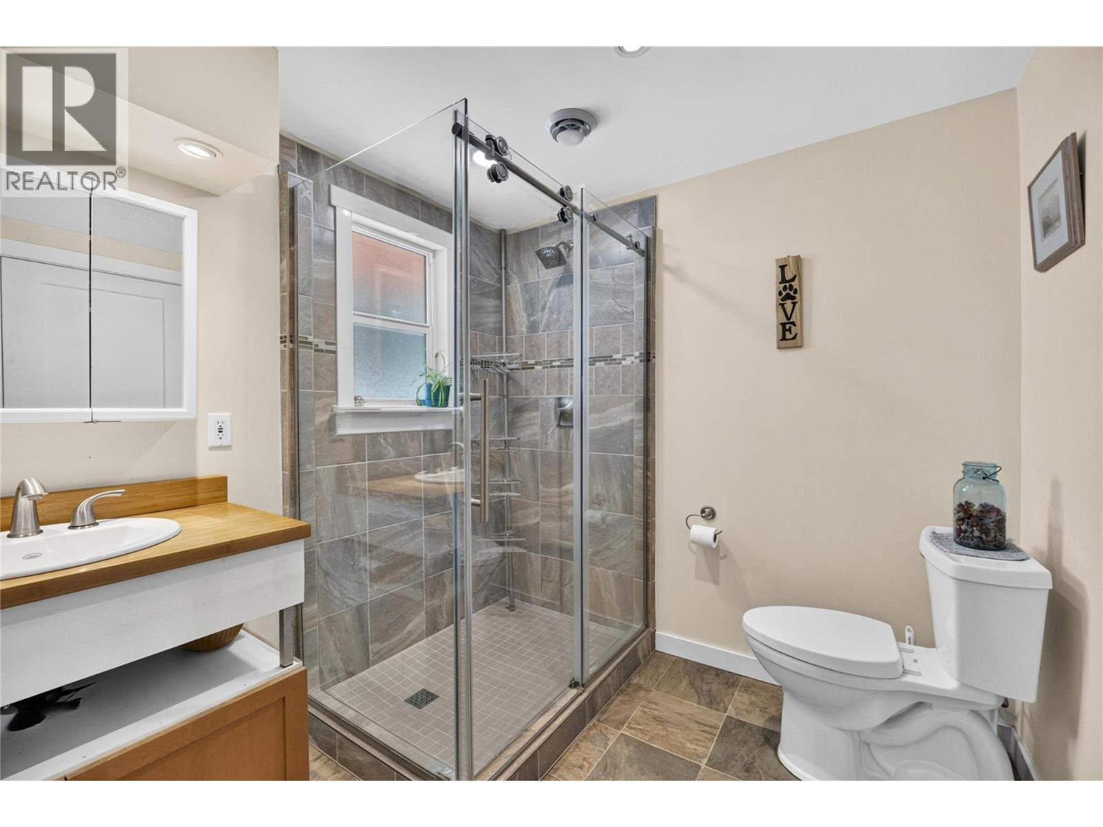 199 Farleigh Lake Road, Penticton, British Columbia  V2A 6J7 - Photo 20 - 10401736