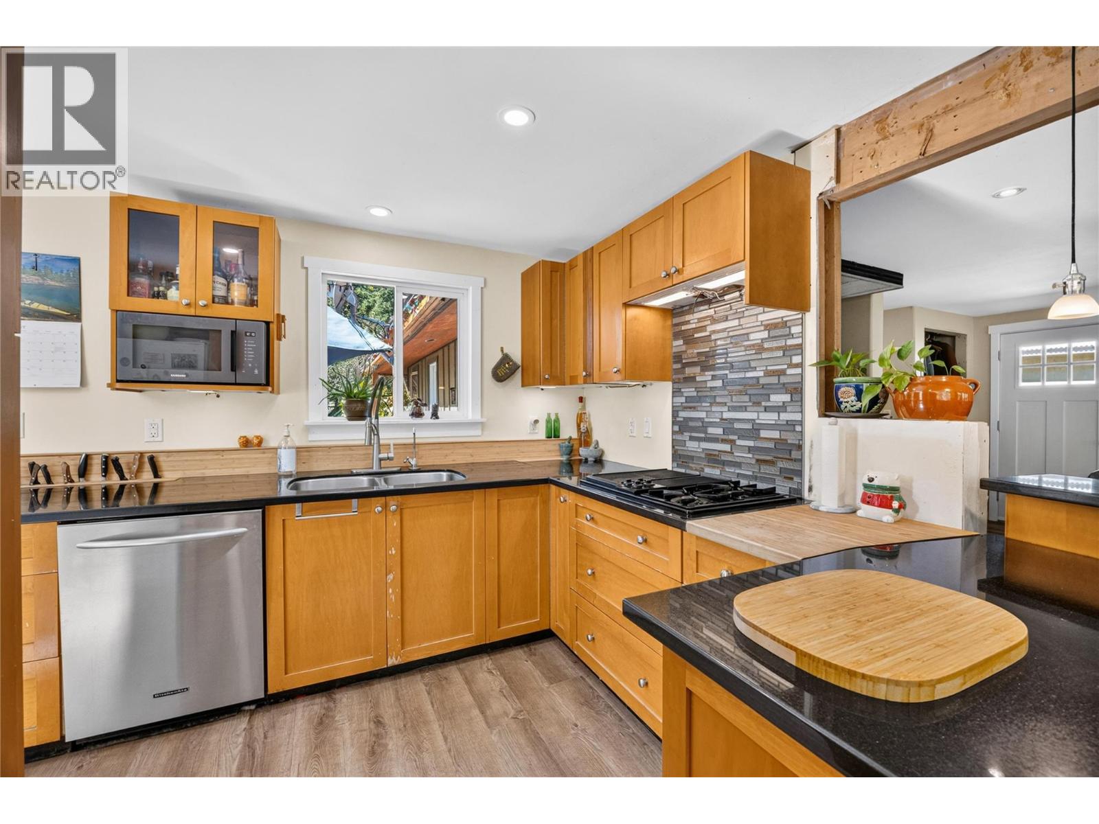 199 Farleigh Lake Road, Penticton, British Columbia  V2A 6J7 - Photo 4 - 10401736