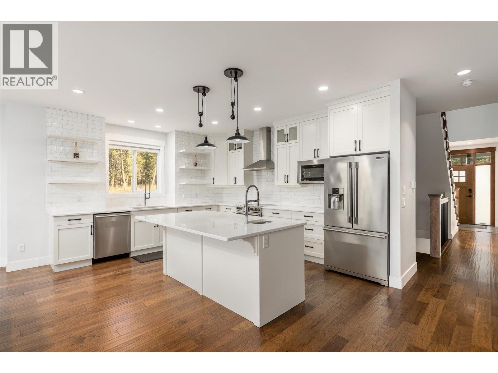 4702 Mcculloch Road, Kelowna, British Columbia  V1W 4G1 - Photo 10 - 10400567