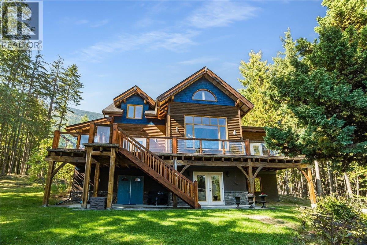 9233 31 Highway, Kaslo, British Columbia  V0G 1M0 - Photo 1 - 10401692