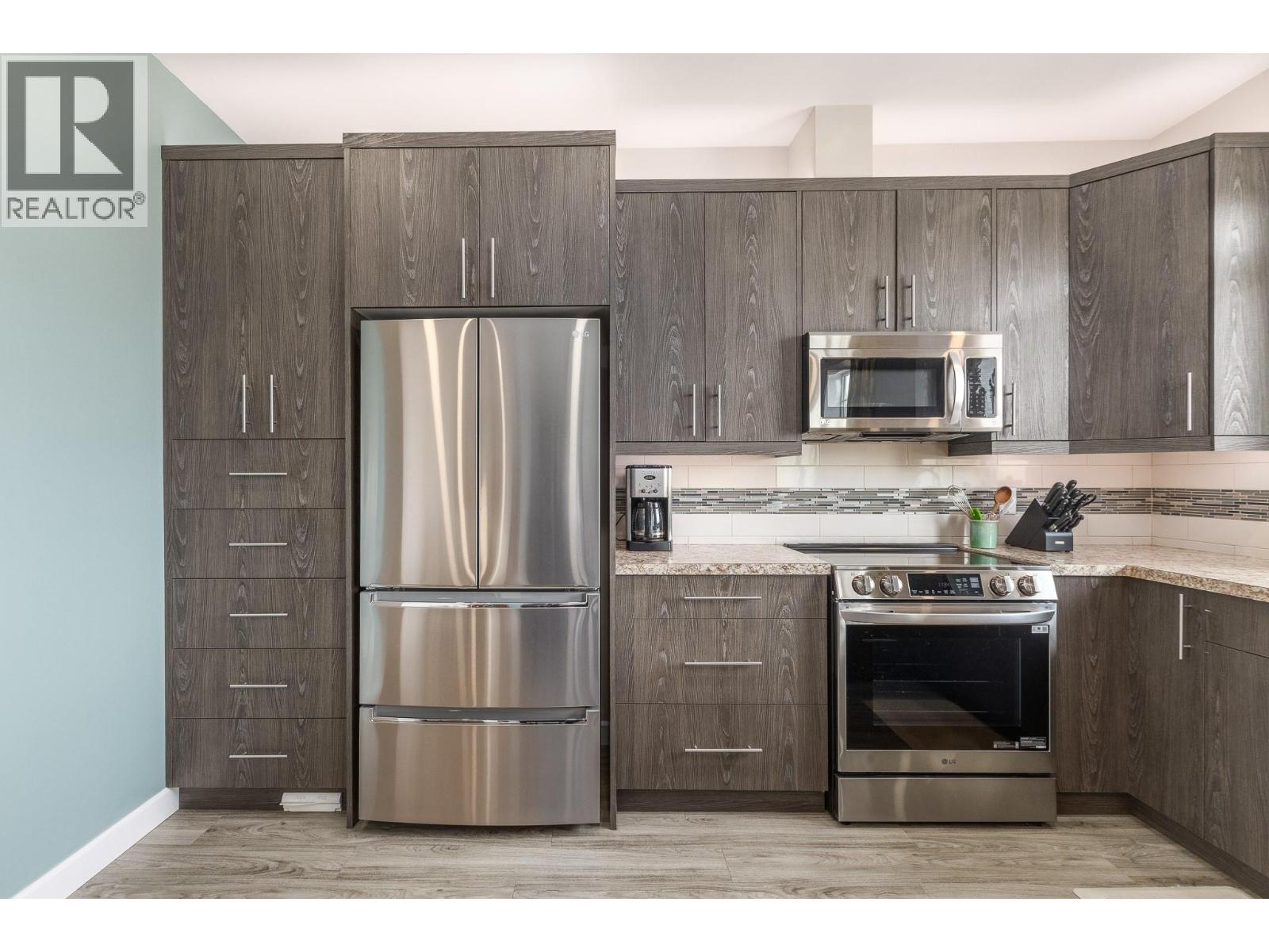 1070 1 Street Se Unit# 27, Salmon Arm, British Columbia  V1E 0B6 - Photo 15 - 10401757