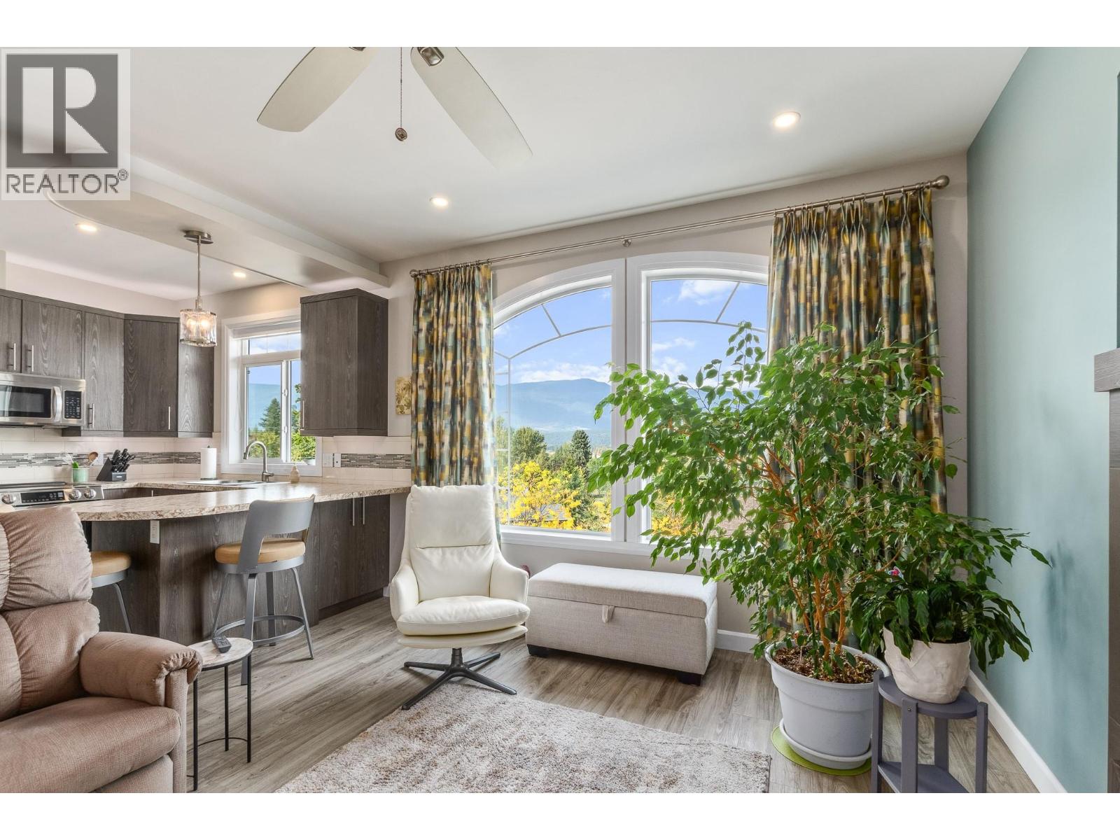 1070 1 Street Se Unit# 27, Salmon Arm, British Columbia  V1E 0B6 - Photo 7 - 10401757