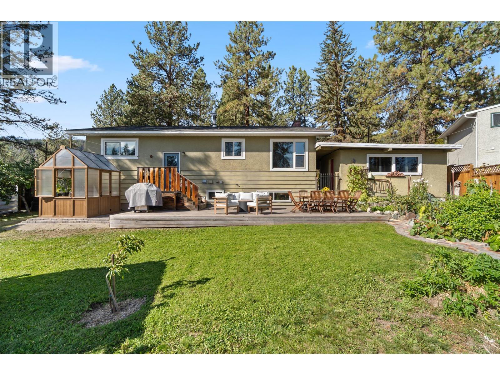 2026 Castillou Crescent, Merritt, British Columbia  V1K 1K3 - Photo 4 - 10401645