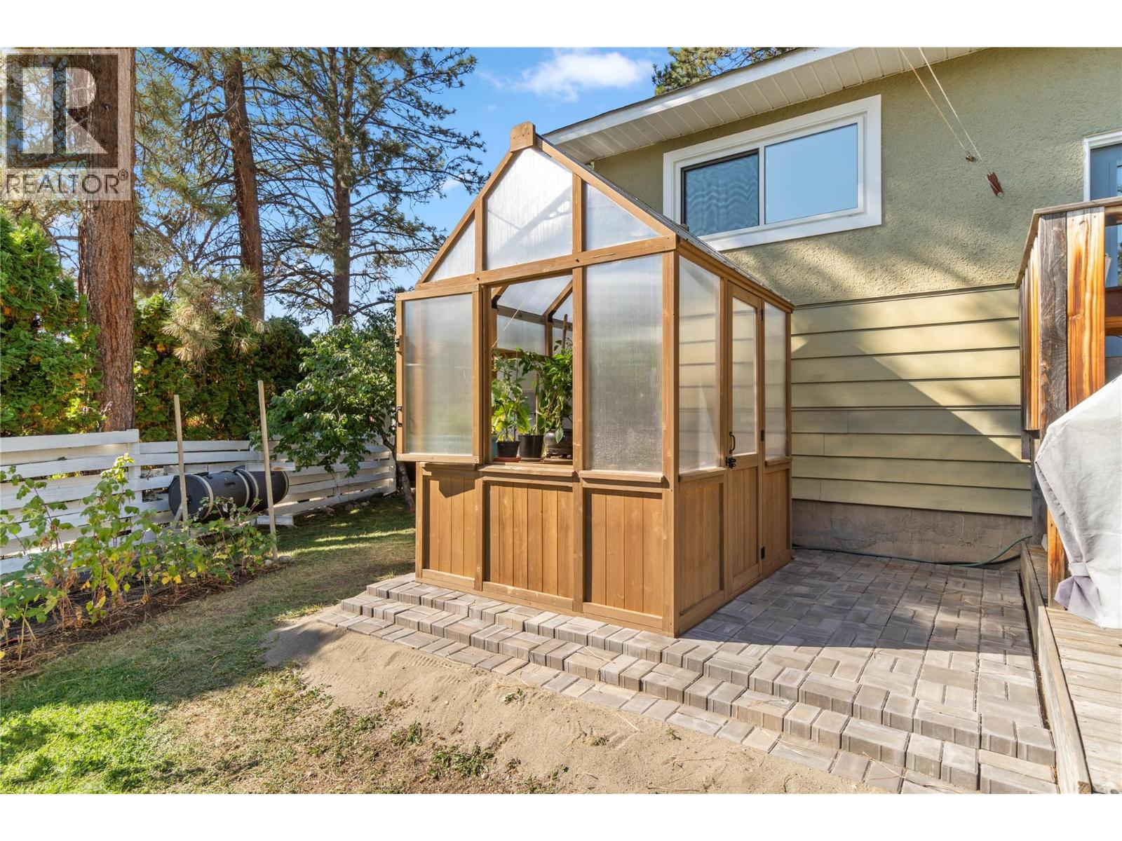 2026 Castillou Crescent, Merritt, British Columbia  V1K 1K3 - Photo 40 - 10401645