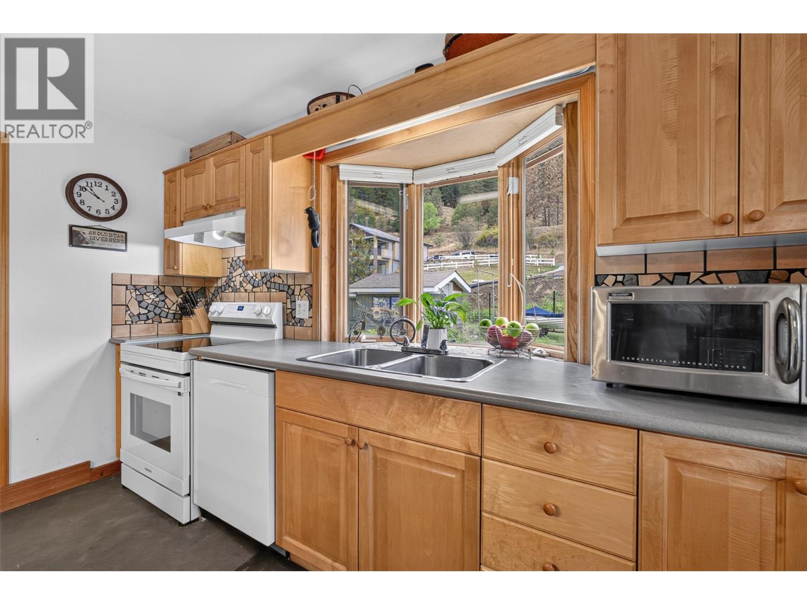 7366 Fintry Delta Road, Kelowna, British Columbia  V1Z 3V2 - Photo 4 - 10401487