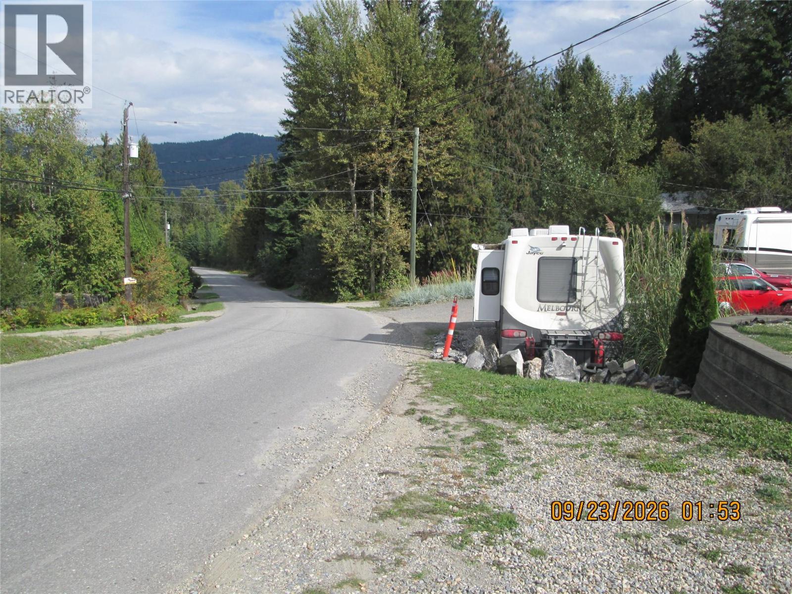 2446 Centennial Drive, Blind Bay, British Columbia  V0E 1H0 - Photo 14 - 10401766