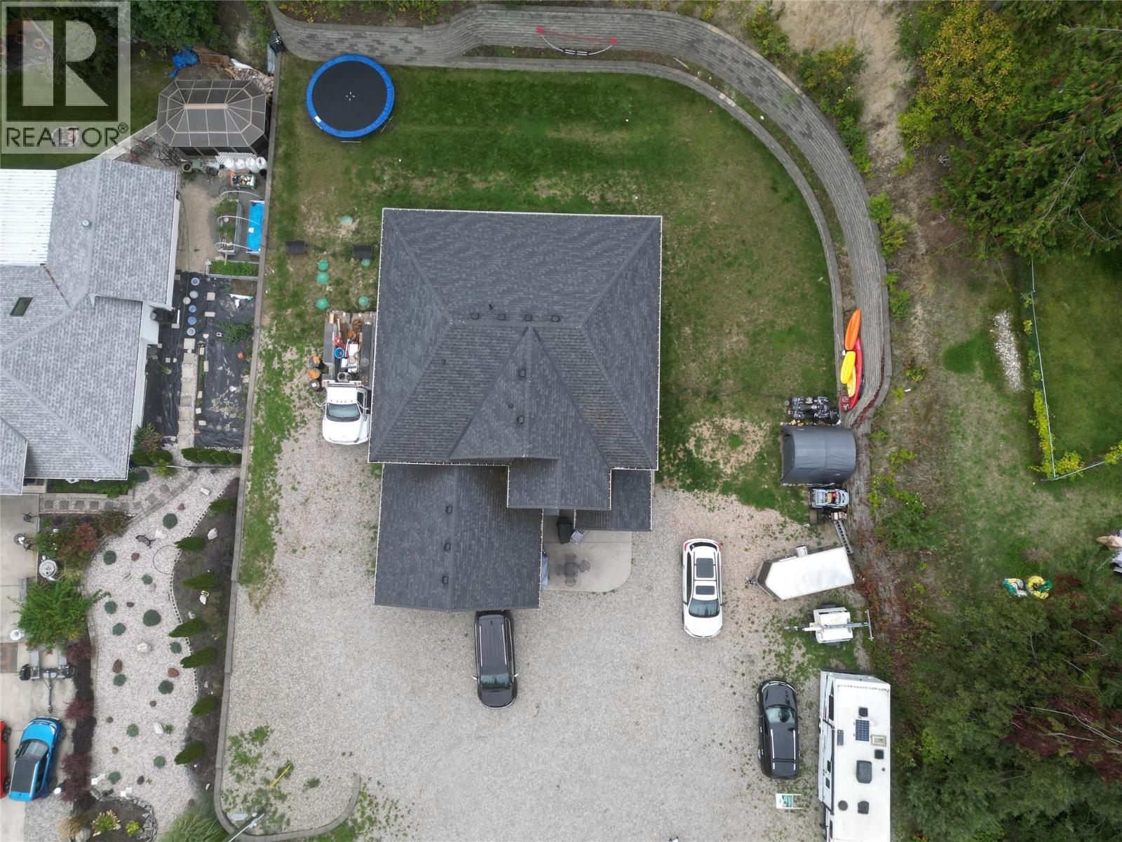 2446 Centennial Drive, Blind Bay, British Columbia  V0E 1H0 - Photo 4 - 10401766