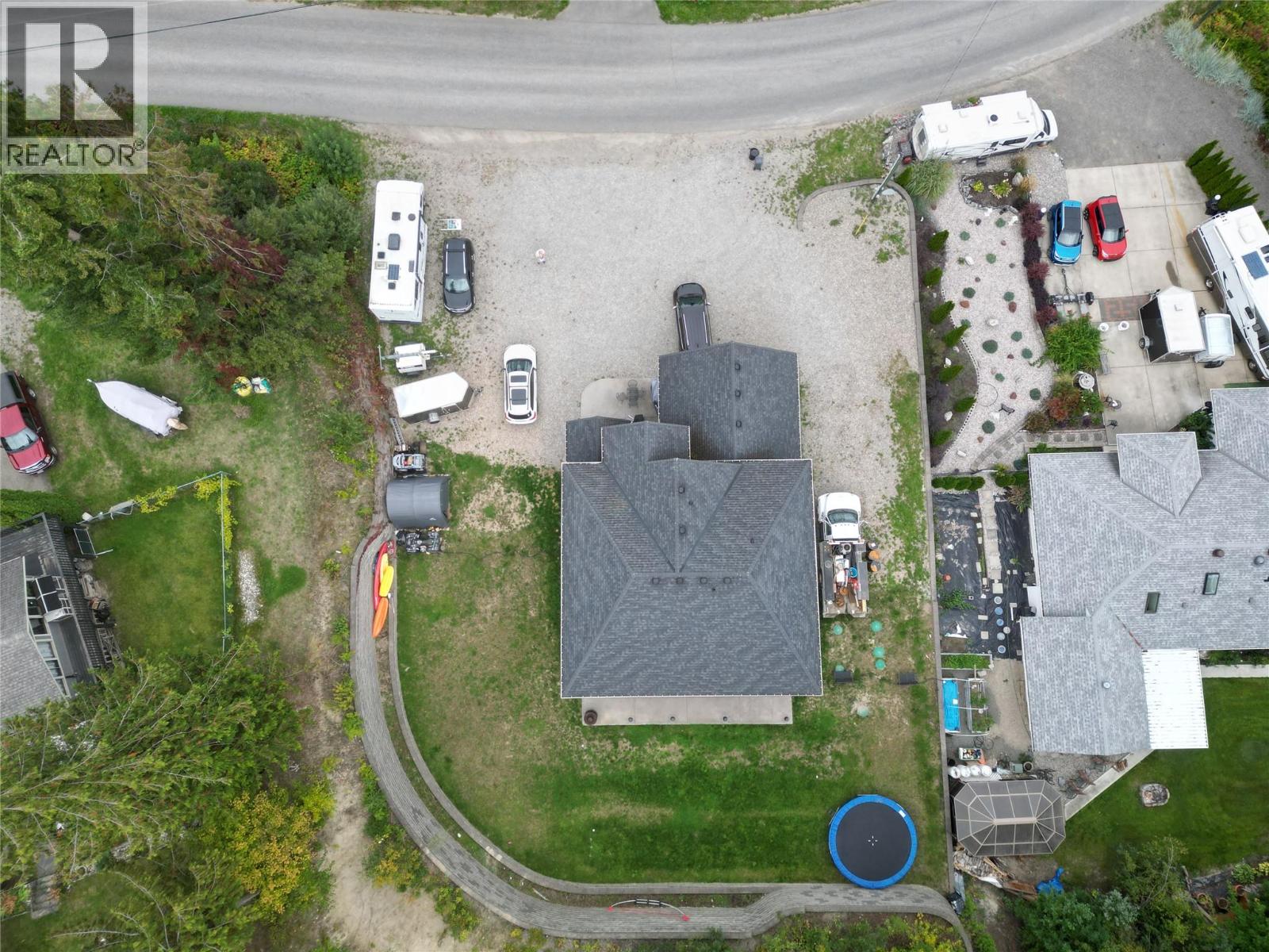 2446 Centennial Drive, Blind Bay, British Columbia  V0E 1H0 - Photo 6 - 10401766