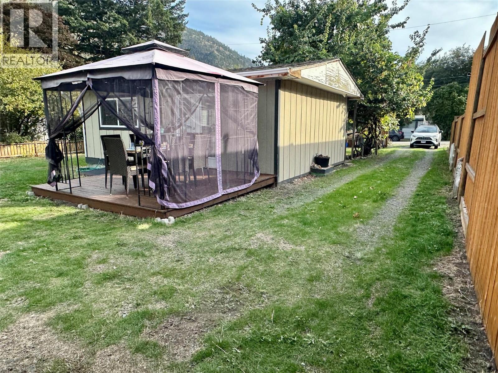 2632 6th Street, Olalla, British Columbia  V0X 1N0 - Photo 30 - 10401549