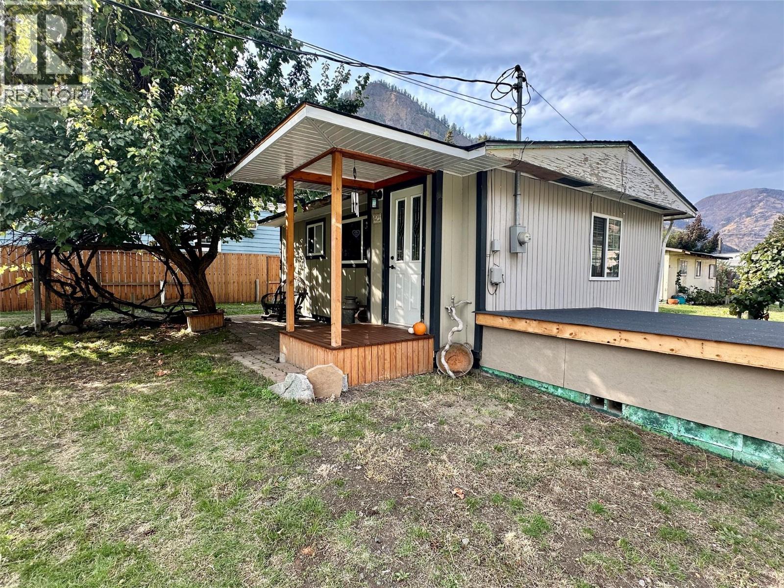 2632 6th Street, Olalla, British Columbia  V0X 1N0 - Photo 34 - 10401549