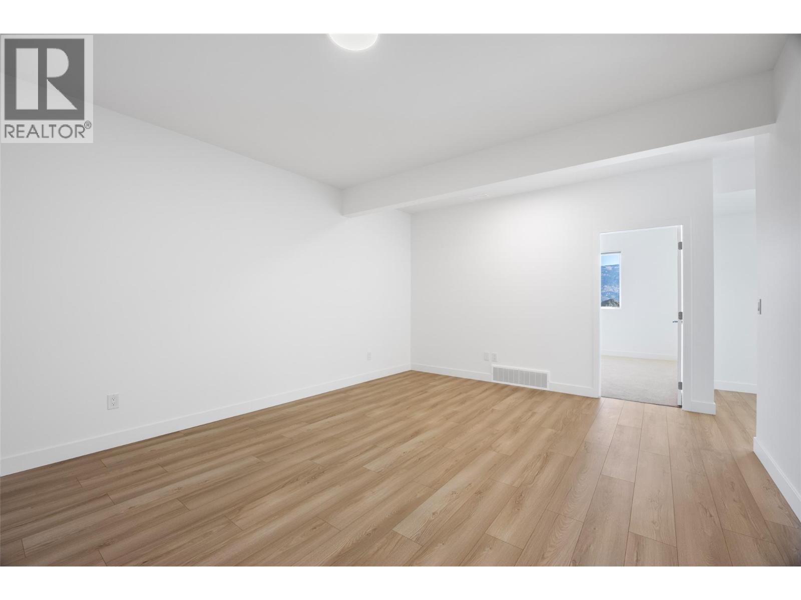 5048 Sun Rivers Drive, Kamloops, British Columbia  V2H 0E7 - Photo 11 - 10401735