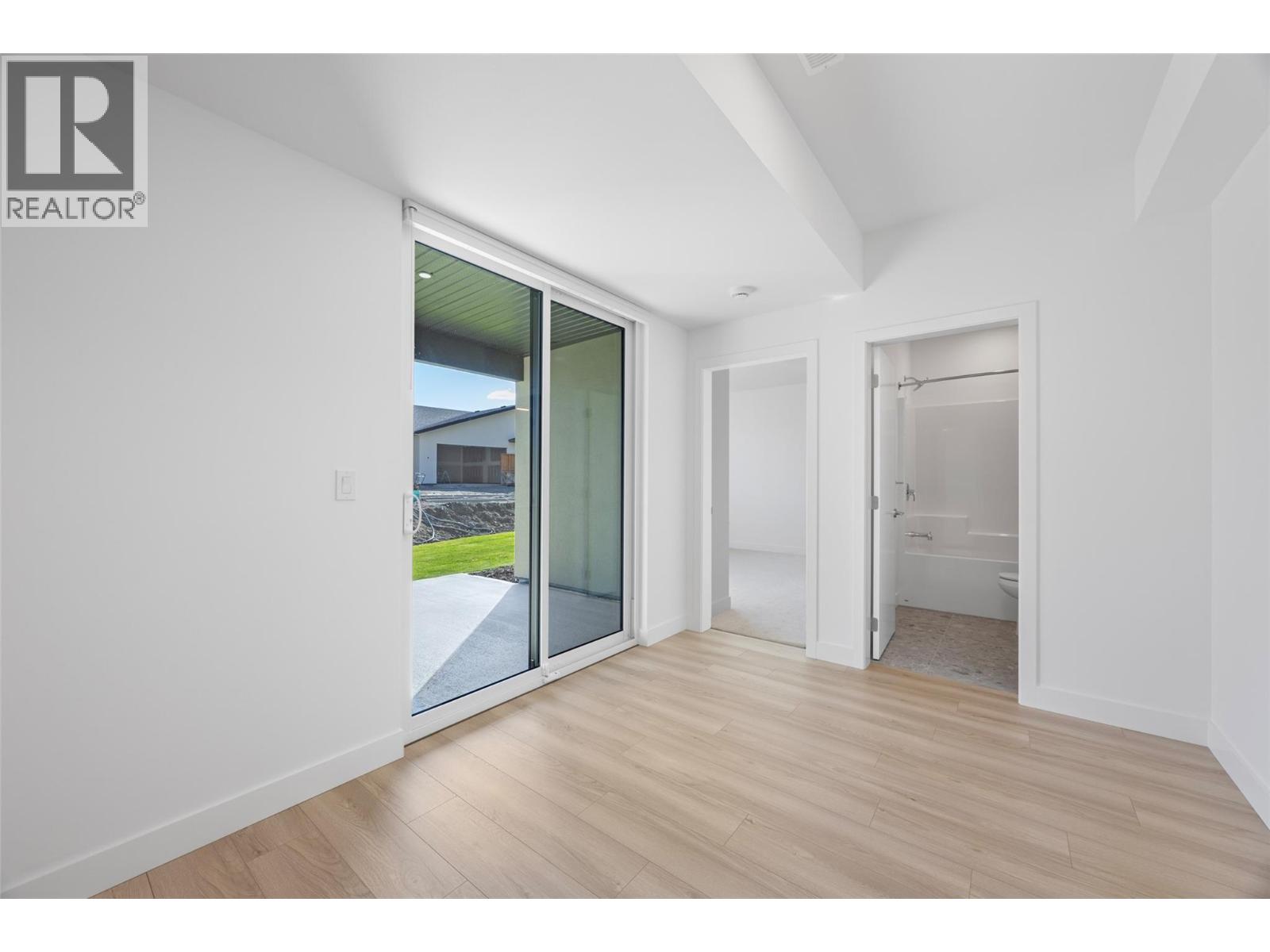 5048 Sun Rivers Drive, Kamloops, British Columbia  V2H 0E7 - Photo 12 - 10401735