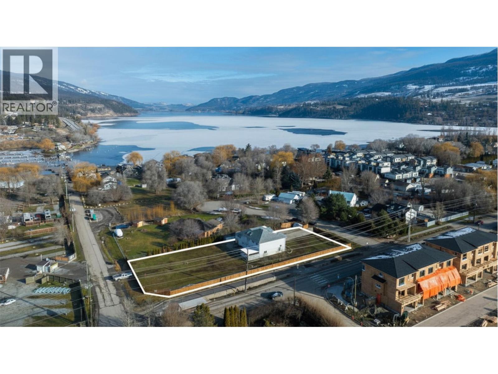 11506 Turtle Bay Court, Lake Country, British Columbia  V4V 1X9 - Photo 1 - 10401668
