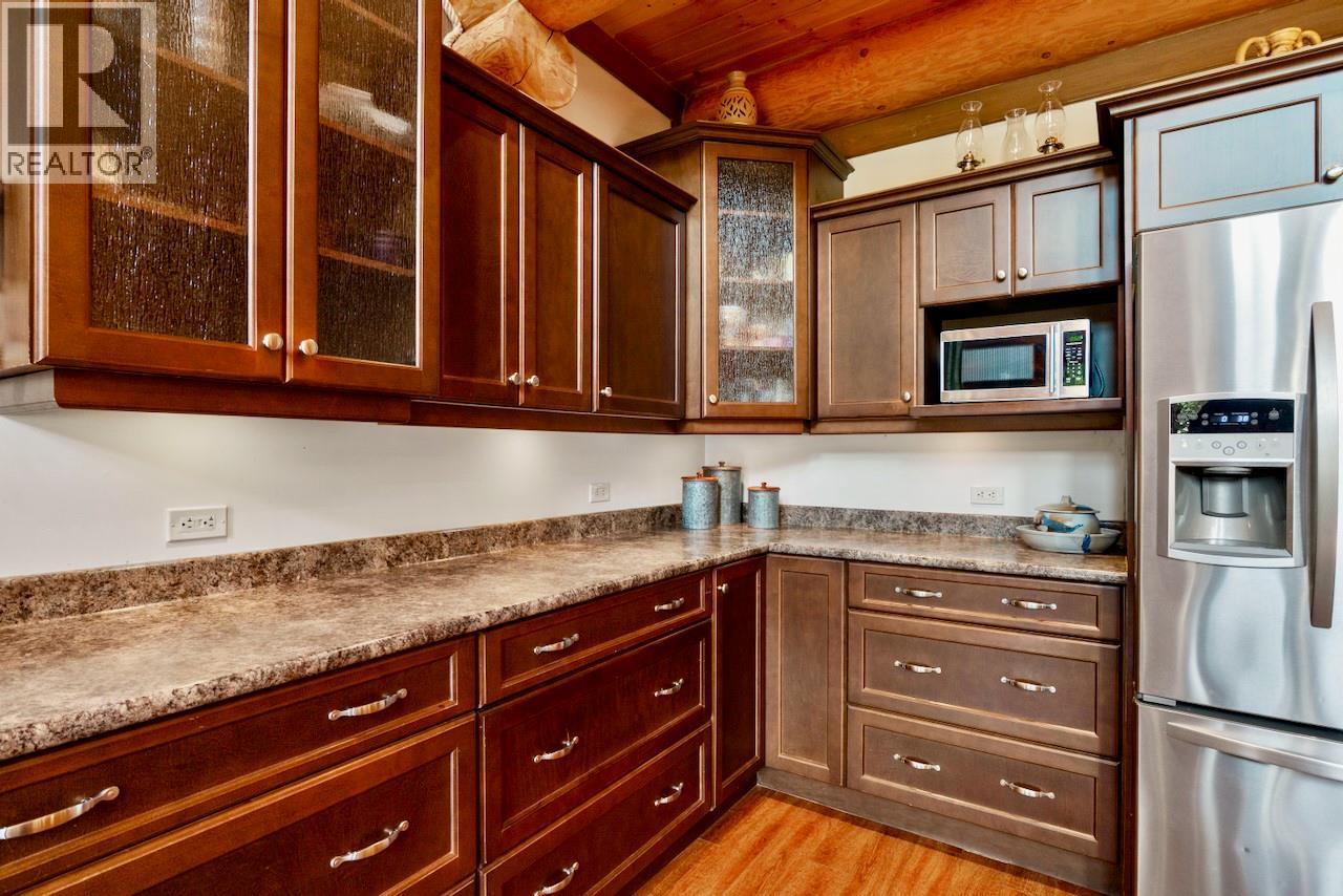 2380 Wm Brown Road, Magna Bay, British Columbia  V0E 1M7 - Photo 22 - 10401066