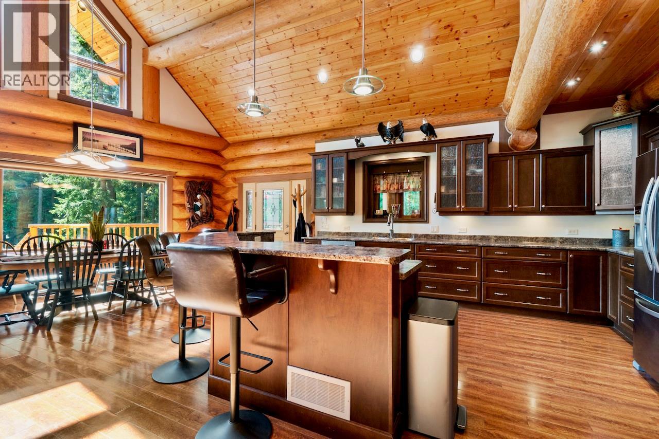 2380 Wm Brown Road, Magna Bay, British Columbia  V0E 1M7 - Photo 25 - 10401066