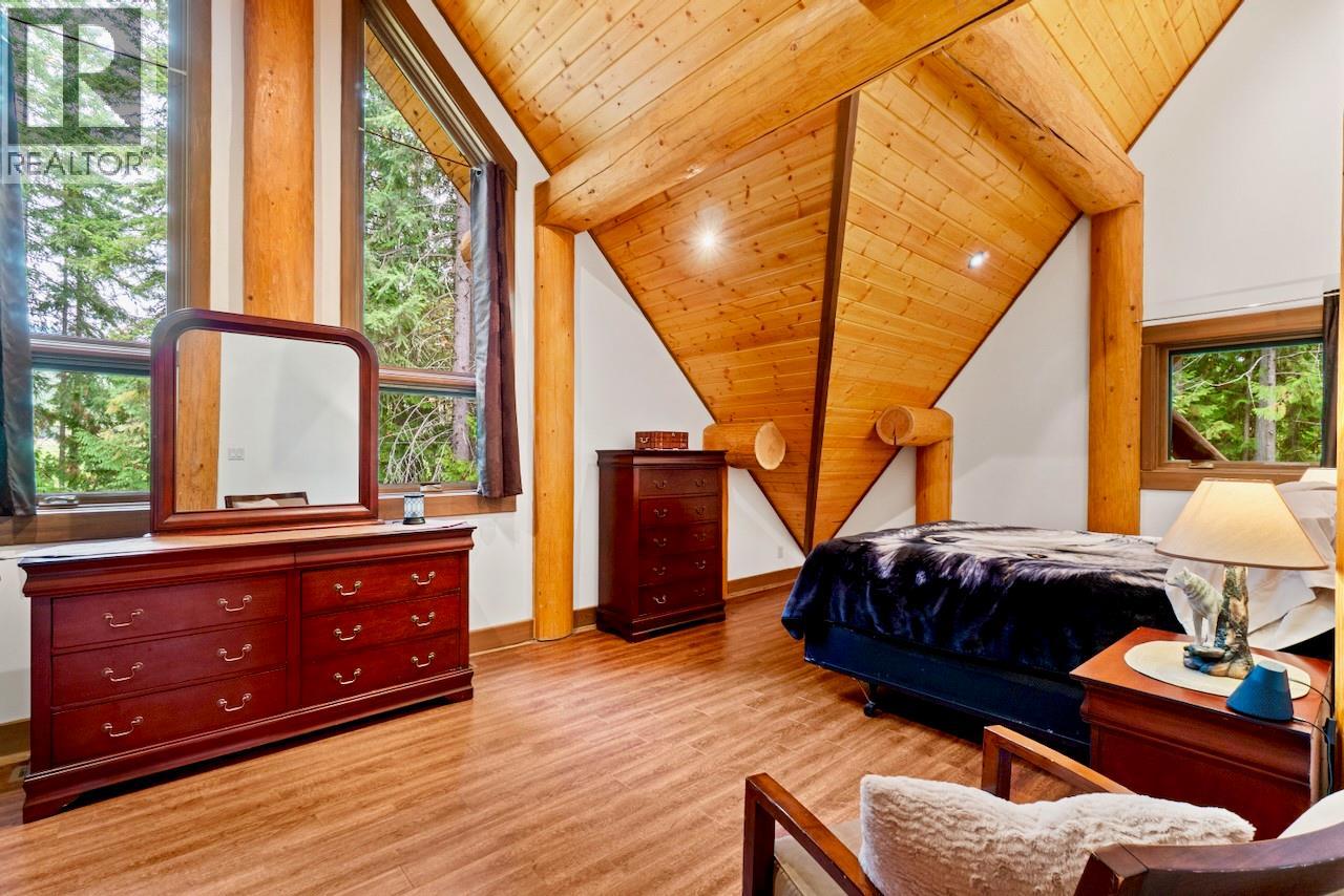 2380 Wm Brown Road, Magna Bay, British Columbia  V0E 1M7 - Photo 30 - 10401066