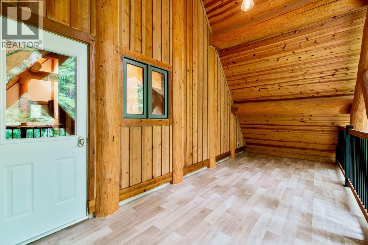 2380 Wm Brown Road, Magna Bay, British Columbia  V0E 1M7 - Photo 44 - 10401066