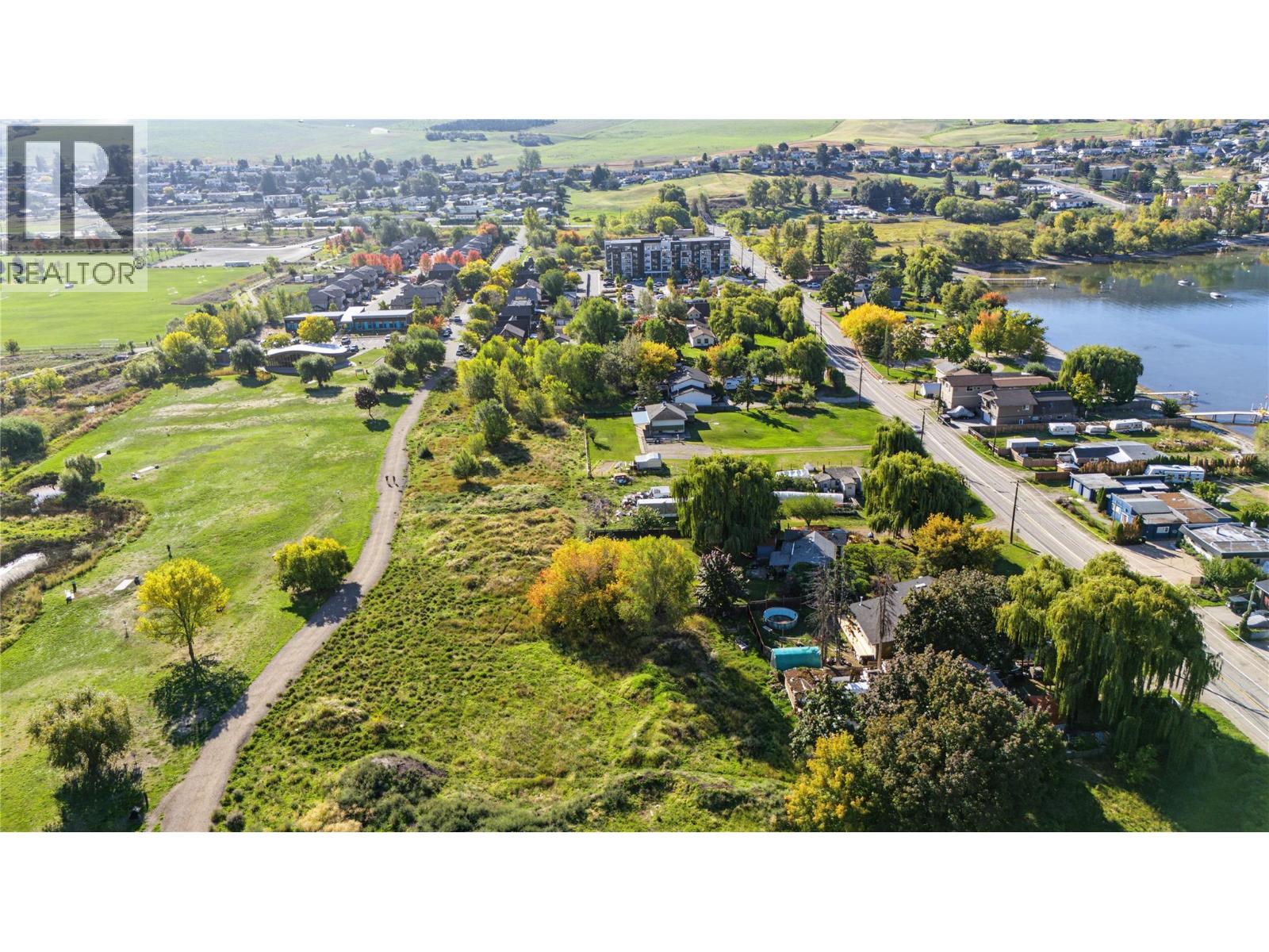 6999 Cummins Road, Vernon, British Columbia  V1H 1M9 - Photo 2 - 10400823