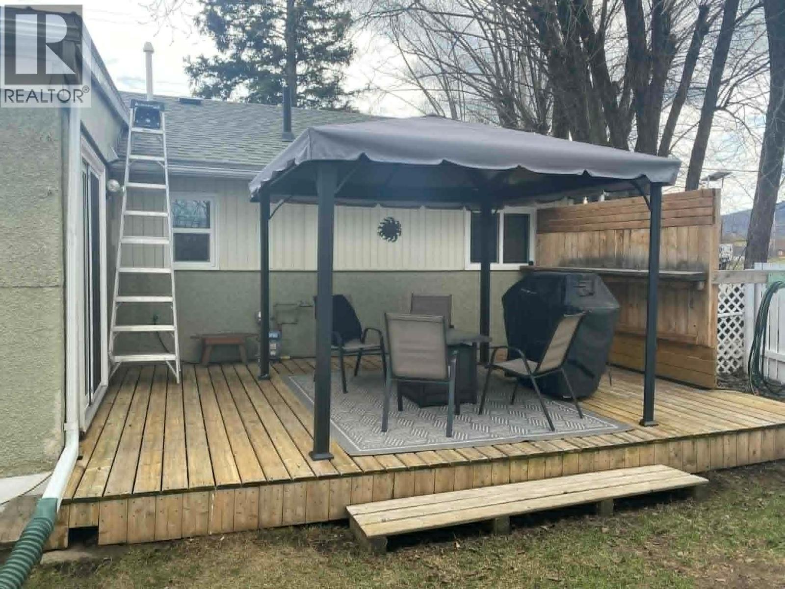4616 50 Avenue, Chetwynd, British Columbia  V0C 1J0 - Photo 11 - 10401906