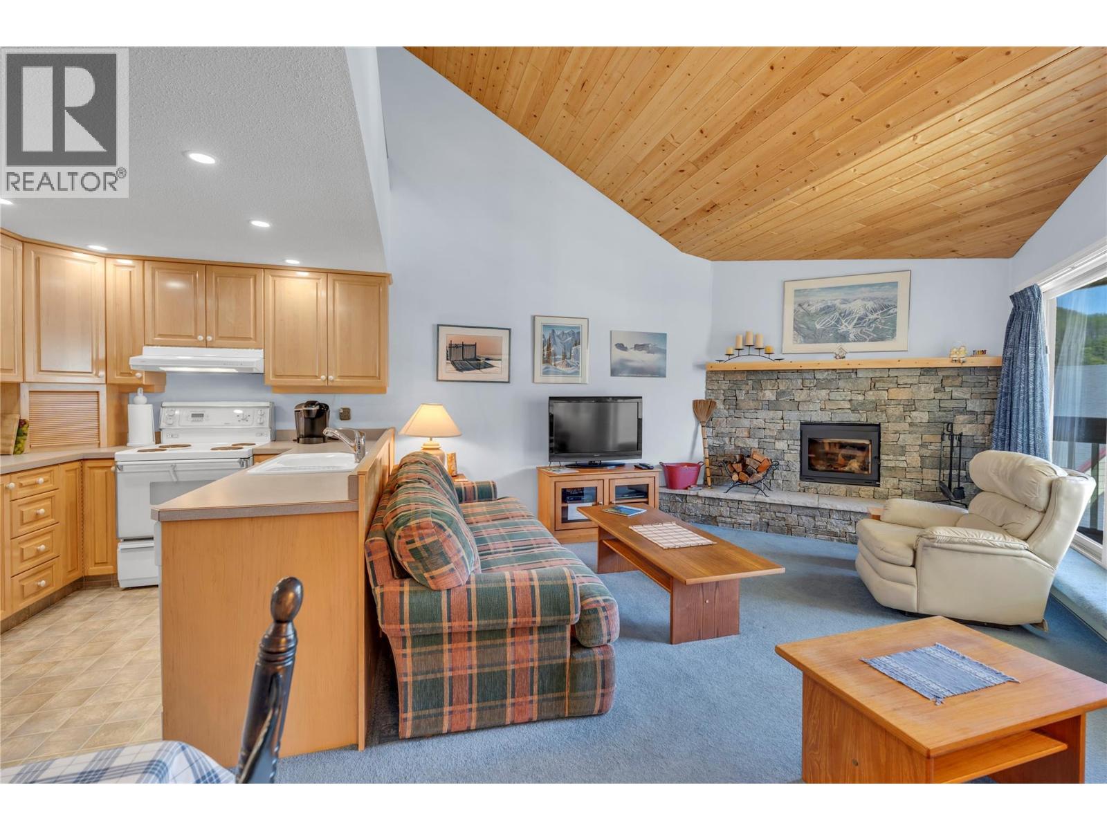 330 Strayhorse Road Unit# 318, Apex Mountain, British Columbia  V2A 0E2 - Photo 10 - 10401742