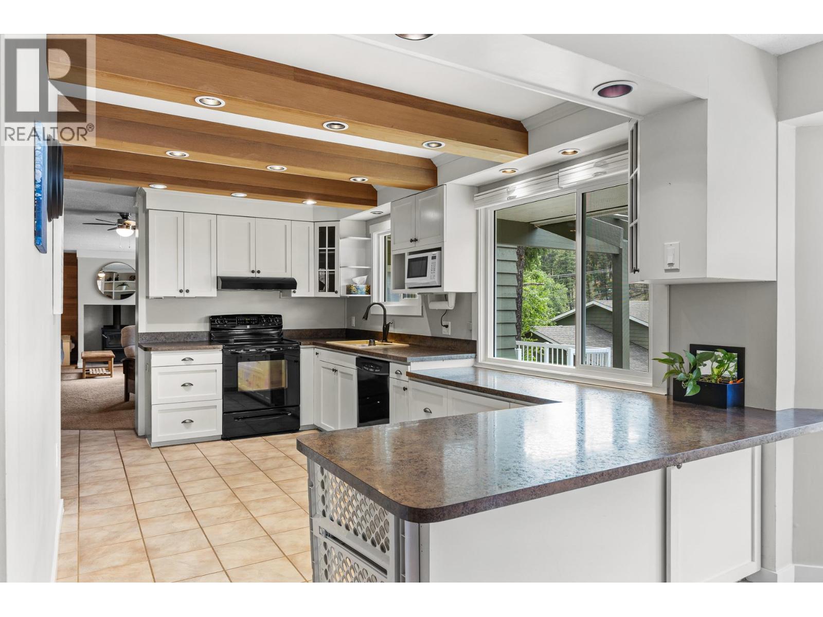 353 Clifton Road S, Kelowna, British Columbia  V1V 1A4 - Photo 15 - 10401841