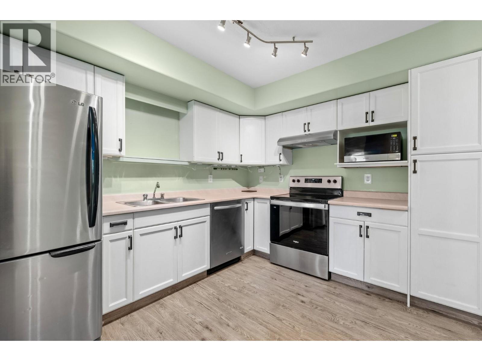 3115 De Montreuil Court Unit# 409, Kelowna, British Columbia  V1W 3W1 - Photo 2 - 10401897