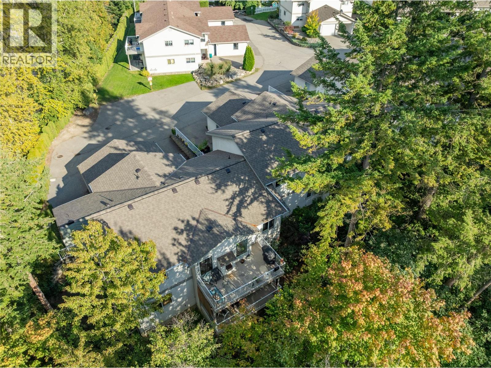 171 17 Street Se Unit# 32, Salmon Arm, British Columbia  V1E 1P8 - Photo 3 - 10401826