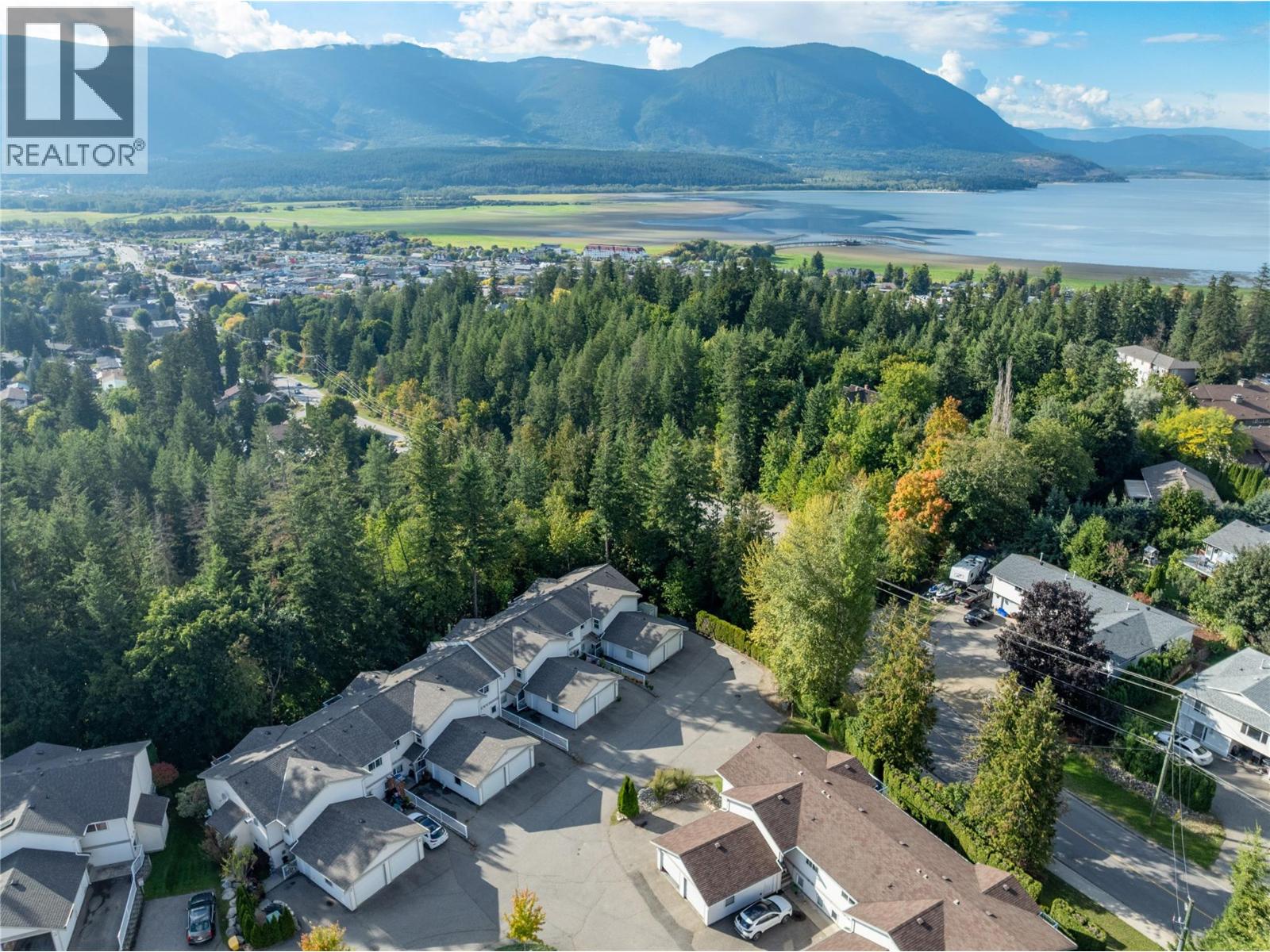 171 17 Street Se Unit# 32, Salmon Arm, British Columbia  V1E 1P8 - Photo 4 - 10401826