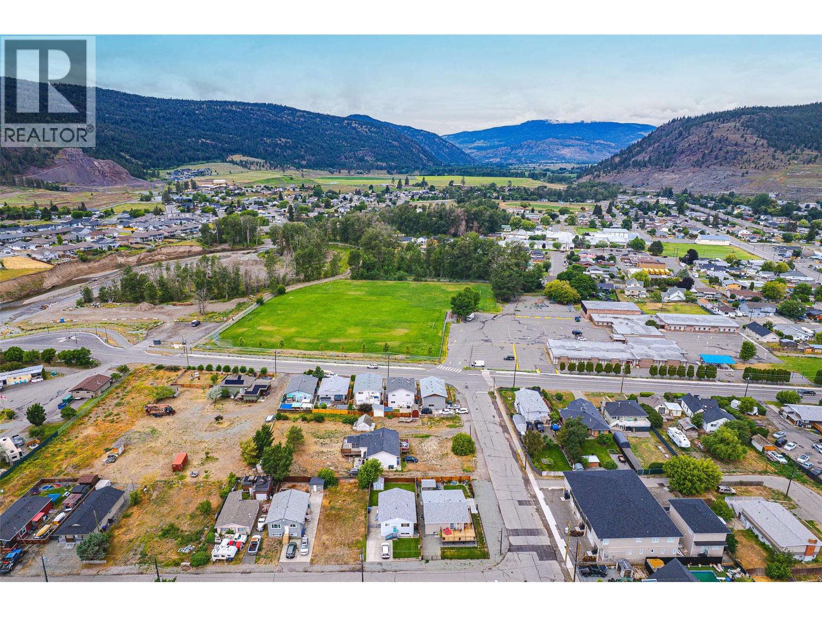 1376 Voght Street, Merritt, British Columbia  V1K 1B8 - Photo 2 - 10401915