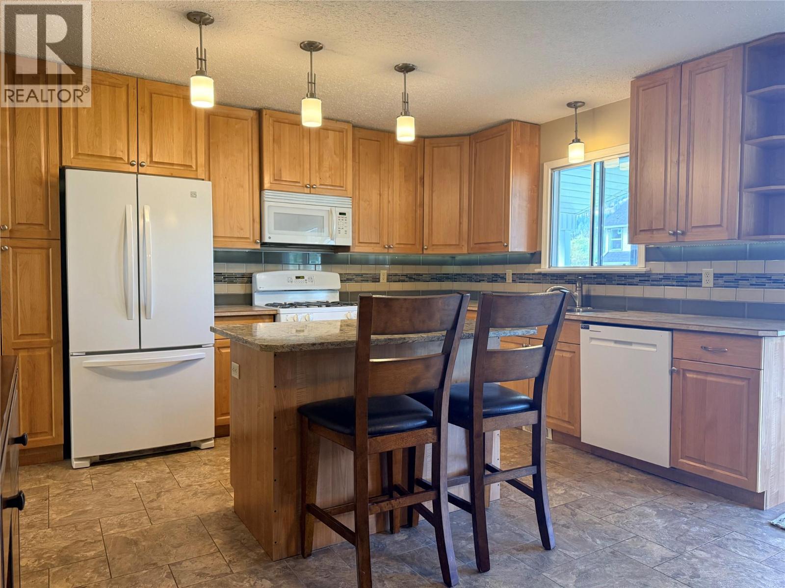 1865 78th Avenue, Grand Forks, British Columbia  V0H 1H2 - Photo 20 - 10401870