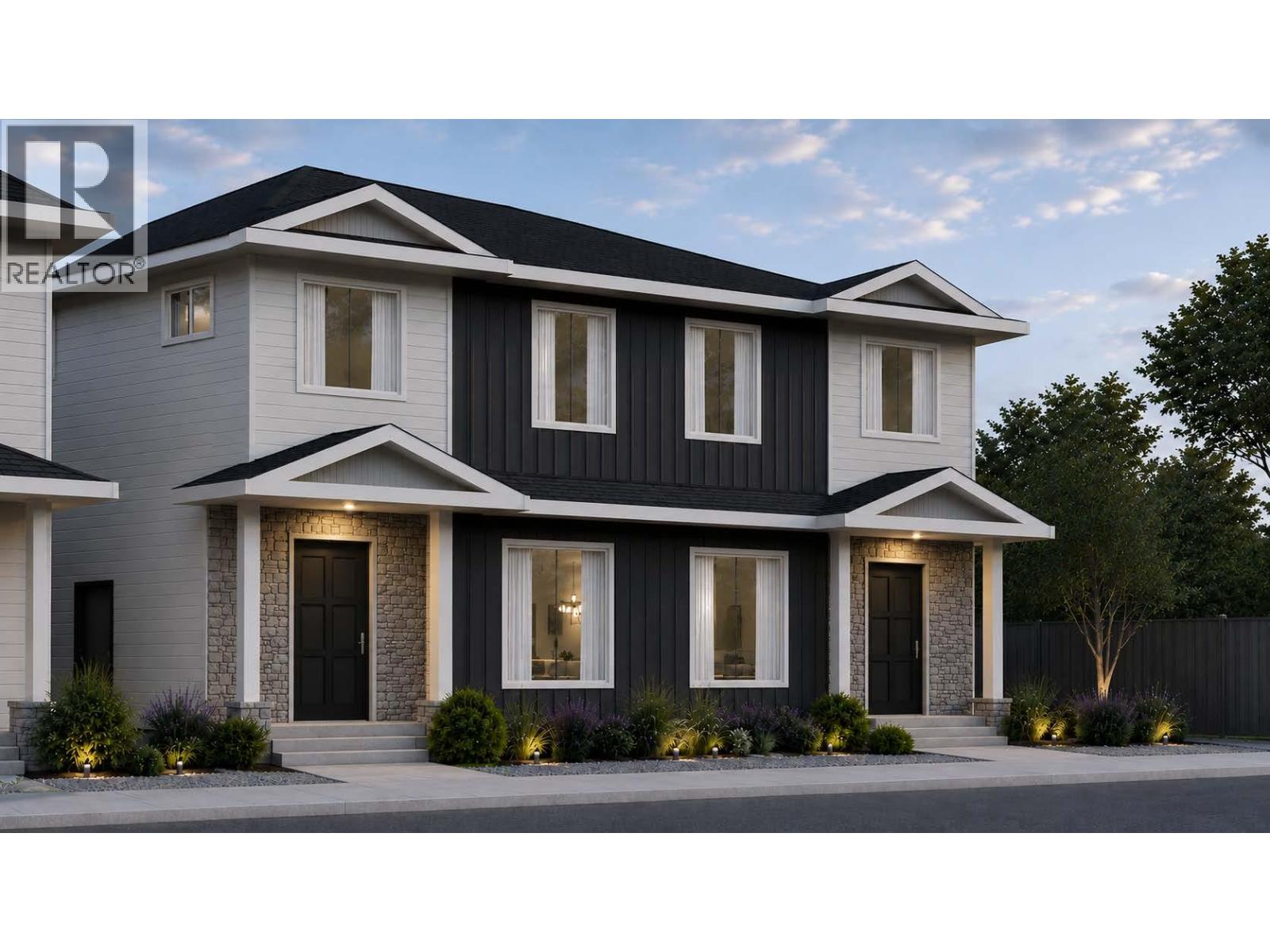 540 Scott Avenue, Penticton, British Columbia  V2A 5L1 - Photo 2 - 10401923