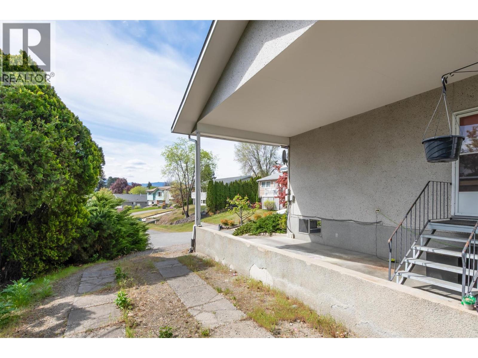 1360 Elm Street, Kelowna, British Columbia  V1Y 3W6 - Photo 28 - 10401590