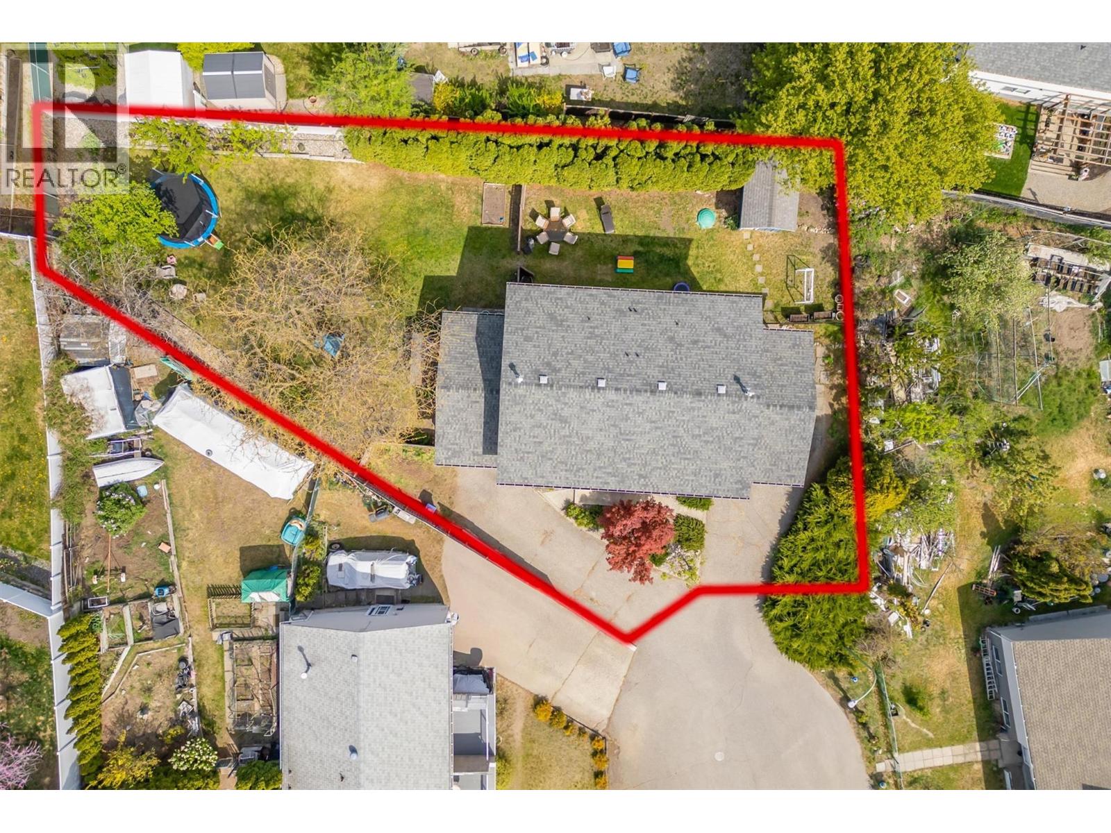 1360 Elm Street, Kelowna, British Columbia  V1Y 3W6 - Photo 3 - 10401590