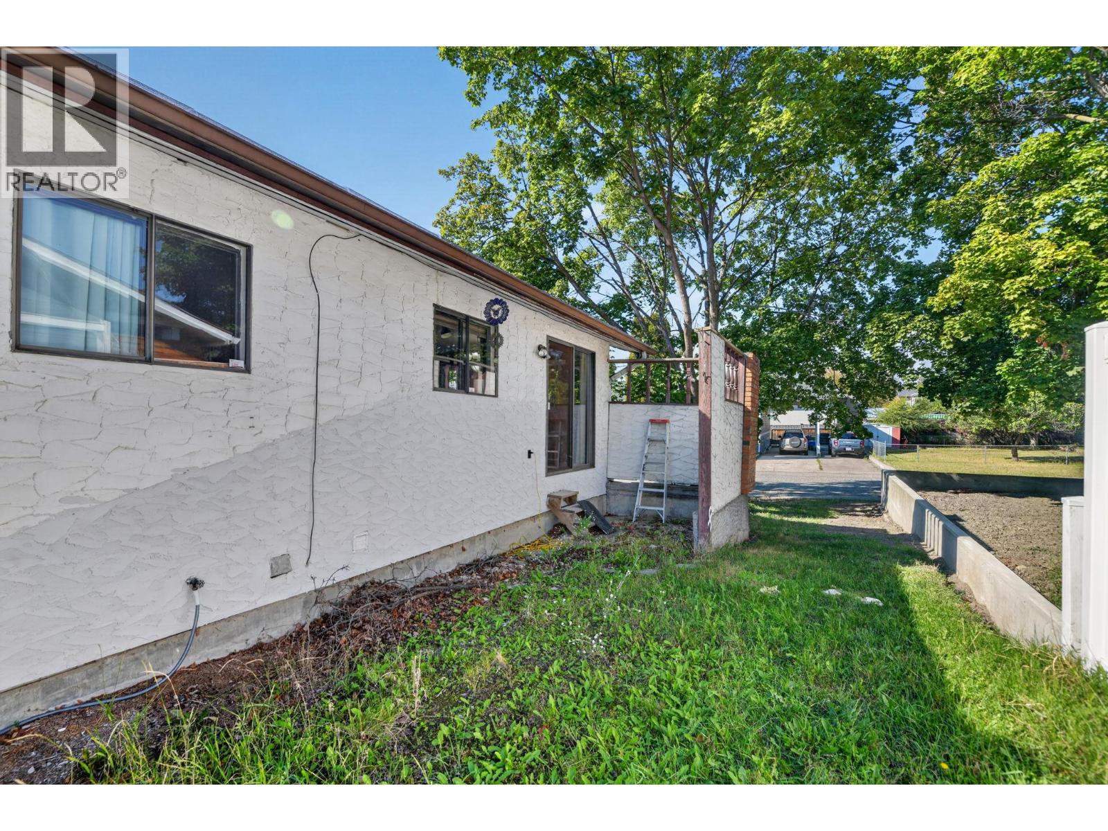 1311 25th Avenue, Vernon, British Columbia  V1T 7L5 - Photo 38 - 10401688