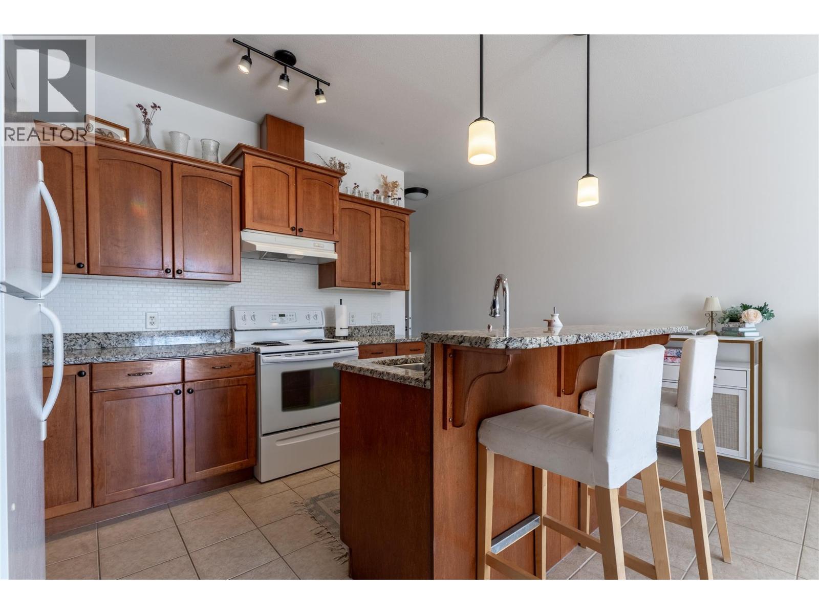 2523 Shannon View Drive Unit# 203, West Kelowna, British Columbia  V4T 2Z7 - Photo 4 - 10401177