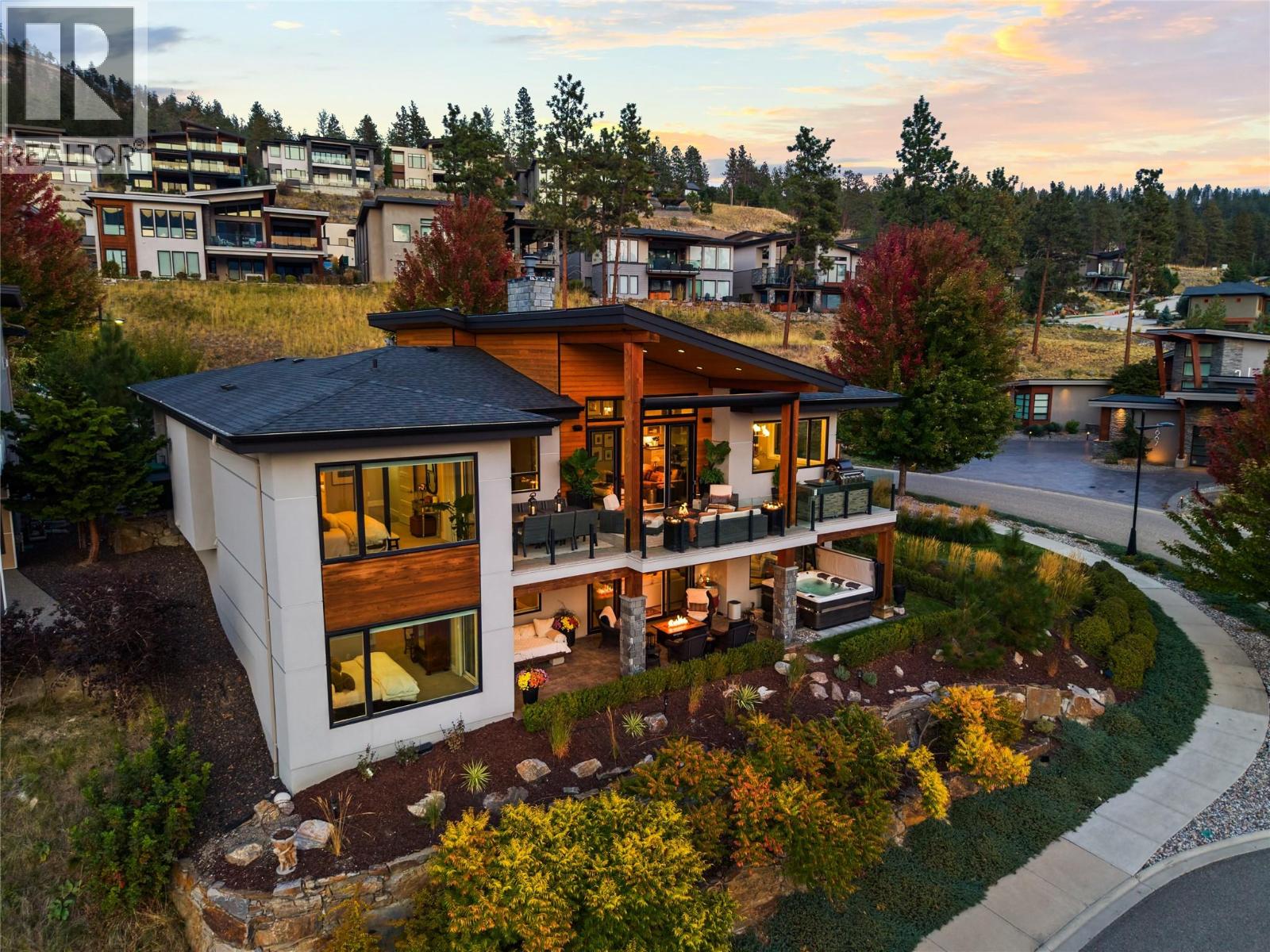 1666 Lakestone Drive, Lake Country, British Columbia  V4V 2T4 - Photo 3 - 10401116