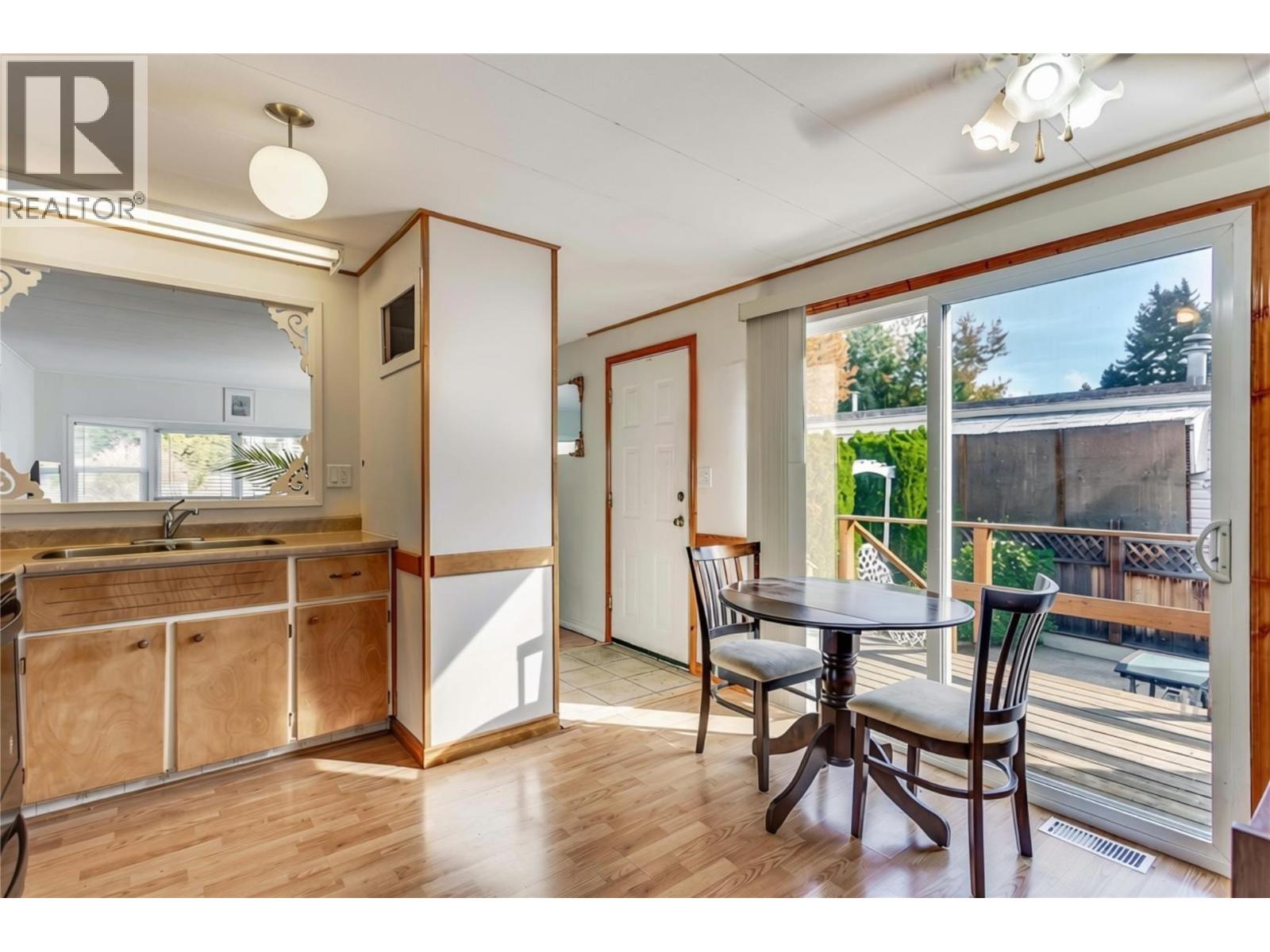1699 Ross Road Unit# 213, West Kelowna, British Columbia  V1Z 1L8 - Photo 4 - 10401416