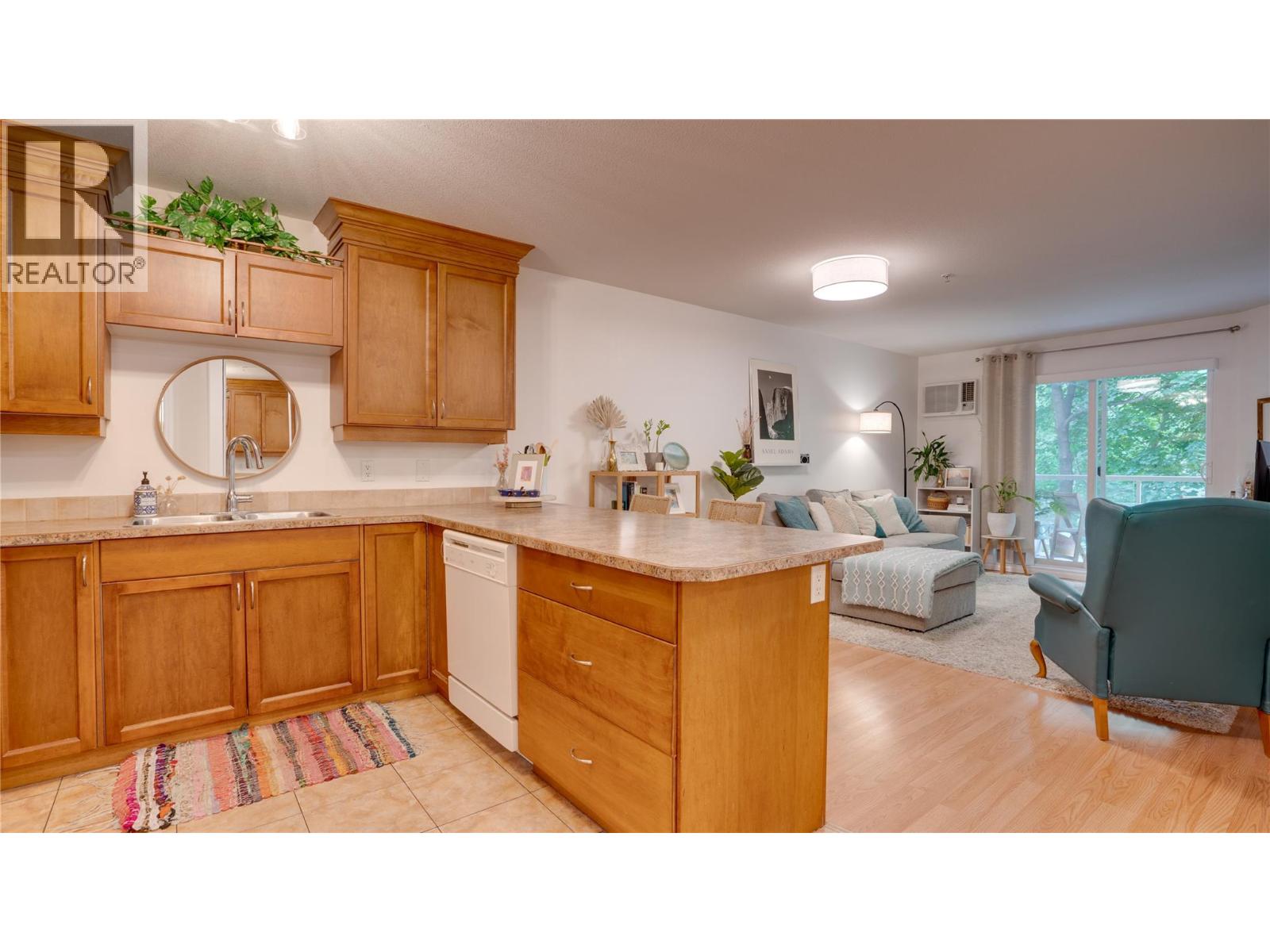 1965 Pandosy Street Unit# 105, Kelowna, British Columbia  V1Y 1R9 - Photo 18 - 10401901