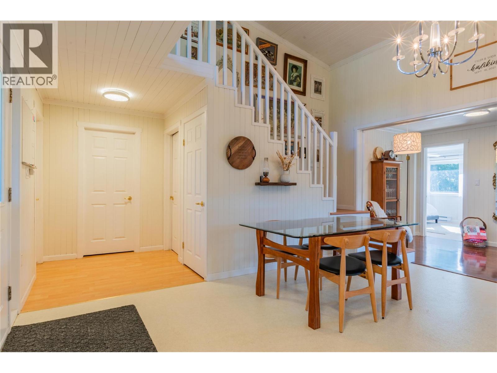 2396 Nault Road, Pass Creek, British Columbia  V1N 4T5 - Photo 12 - 10401860