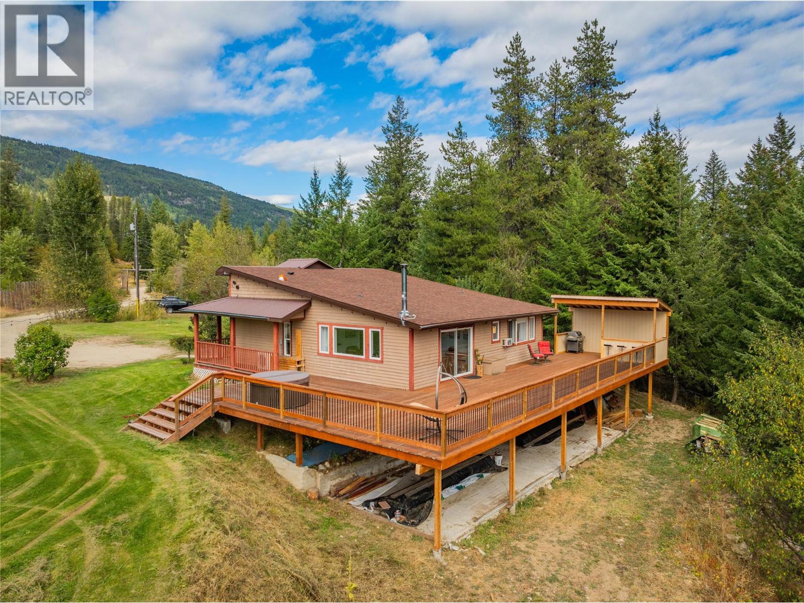 2396 Nault Road, Pass Creek, British Columbia  V1N 4T5 - Photo 2 - 10401860