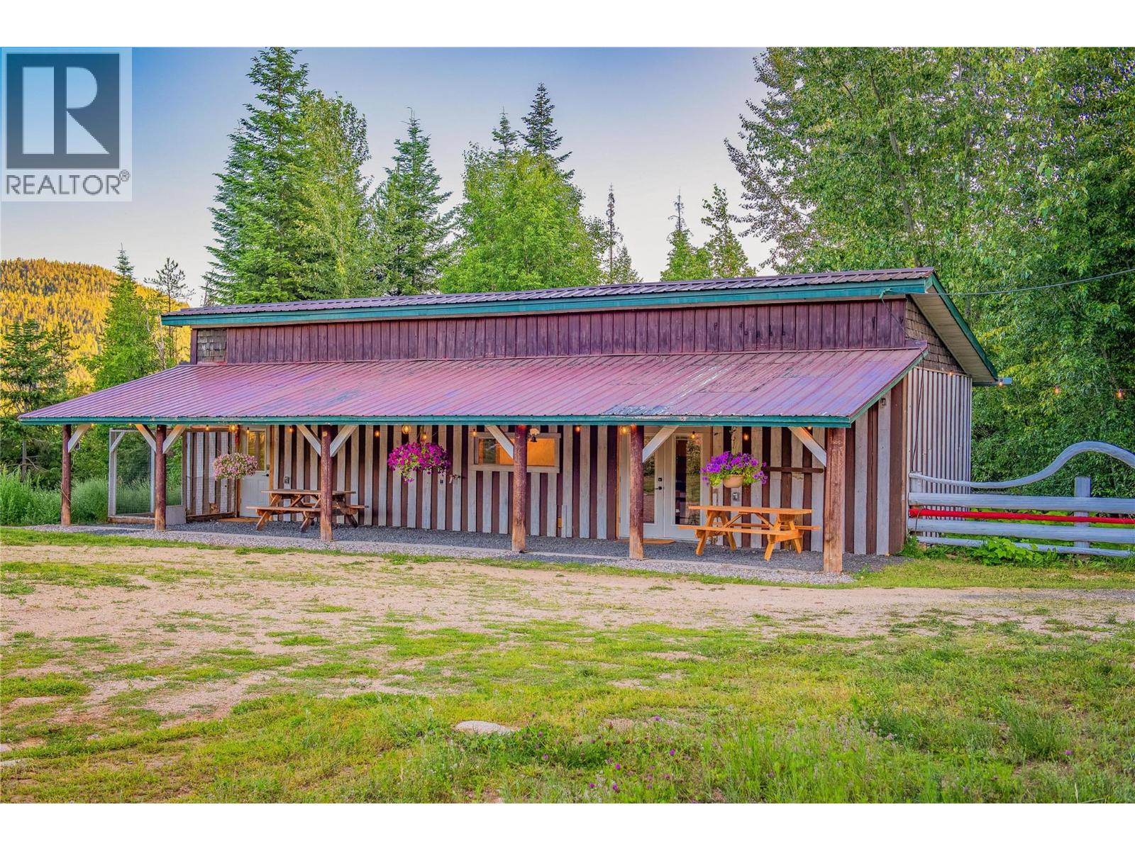 2396 Nault Road, Pass Creek, British Columbia  V1N 4T5 - Photo 45 - 10401860