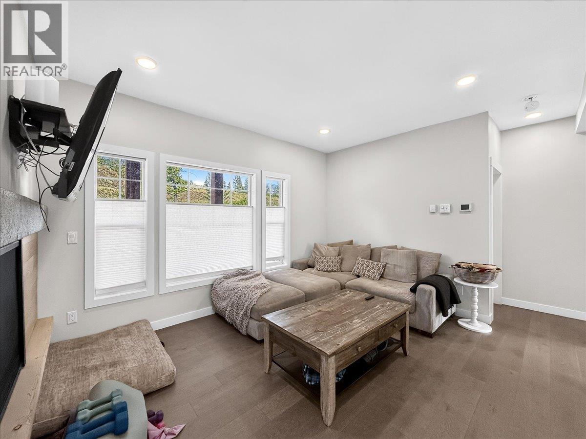765 Kpokl Road, Invermere, British Columbia  V0A 1K4 - Photo 13 - 10401849