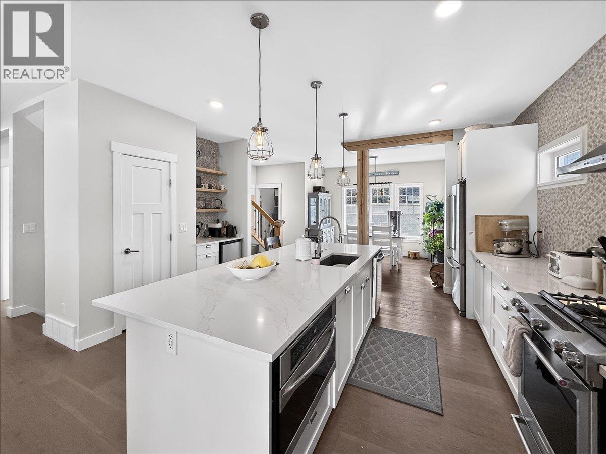 765 Kpokl Road, Invermere, British Columbia  V0A 1K4 - Photo 18 - 10401849