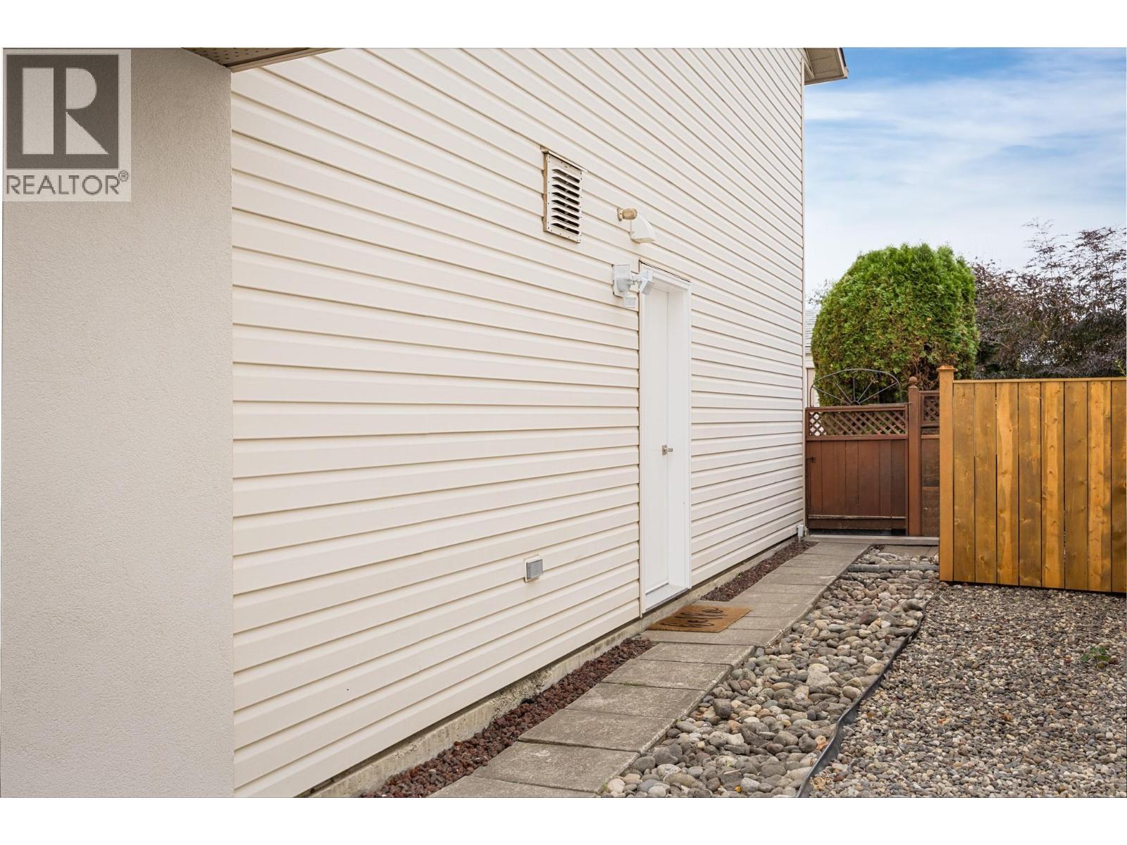 5200 19 Street, Vernon, British Columbia  V1t 7Y3 - Photo 25 - 10401922