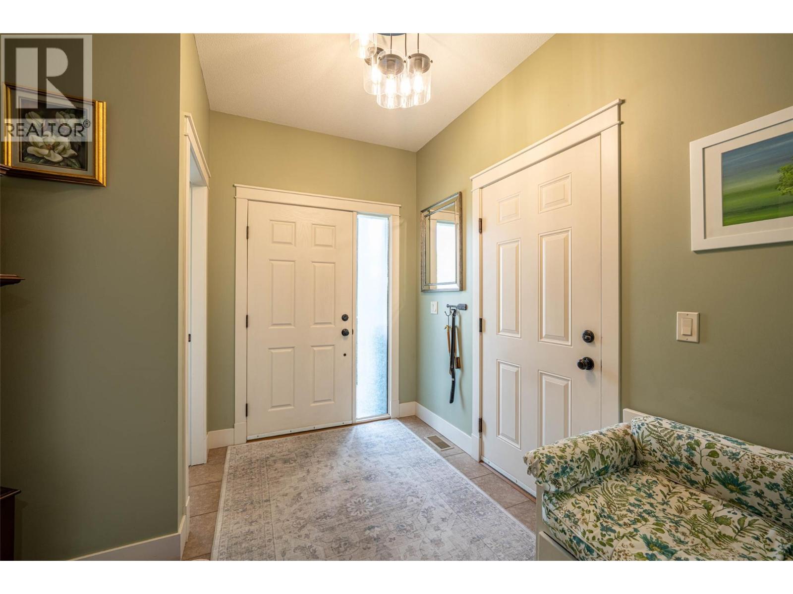 9875 Selkirk Drive Unit# 133, Coldstream, British Columbia  V1B 4C4 - Photo 3 - 10351233