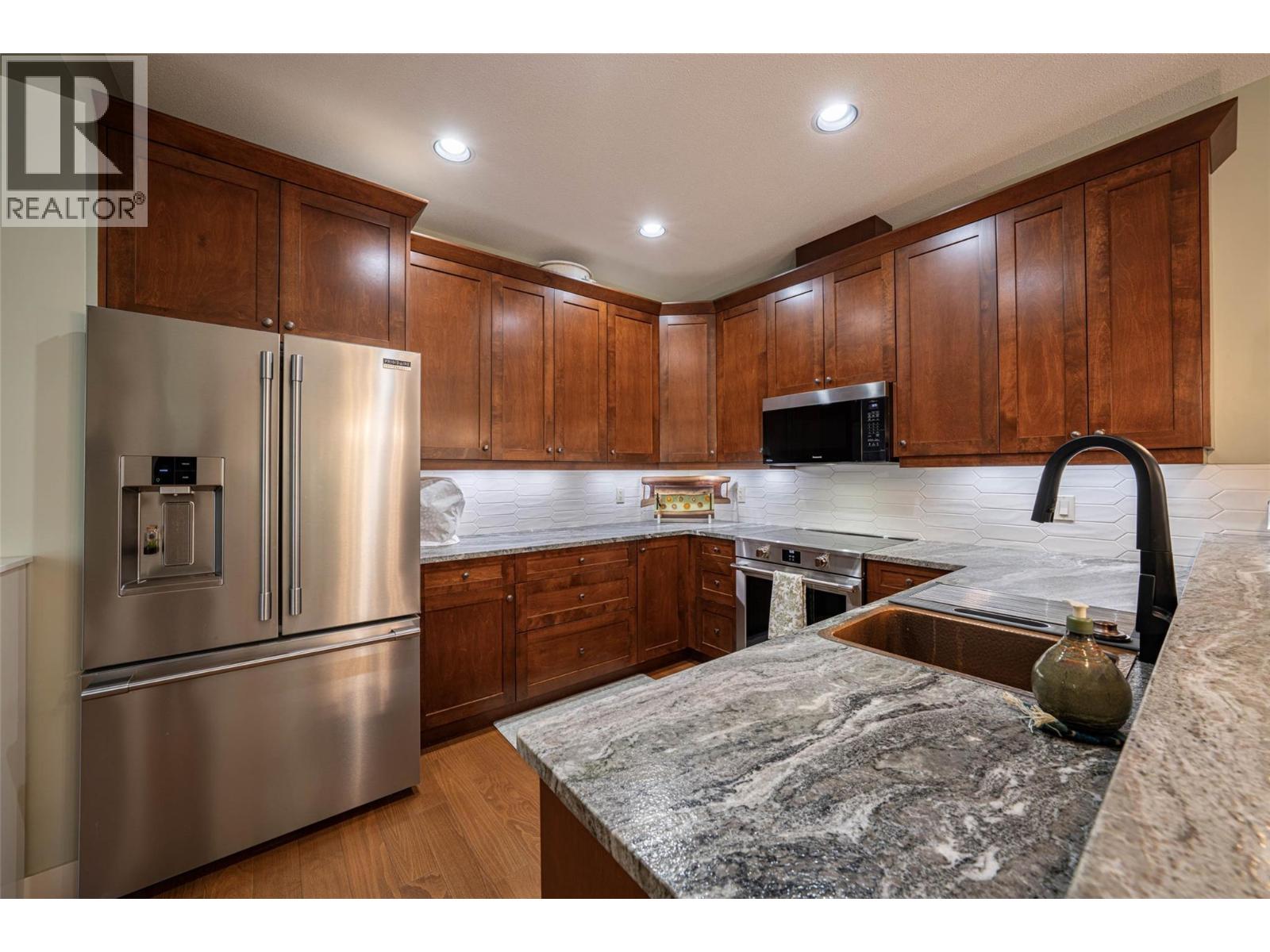 9875 Selkirk Drive Unit# 133, Coldstream, British Columbia  V1B 4C4 - Photo 5 - 10351233