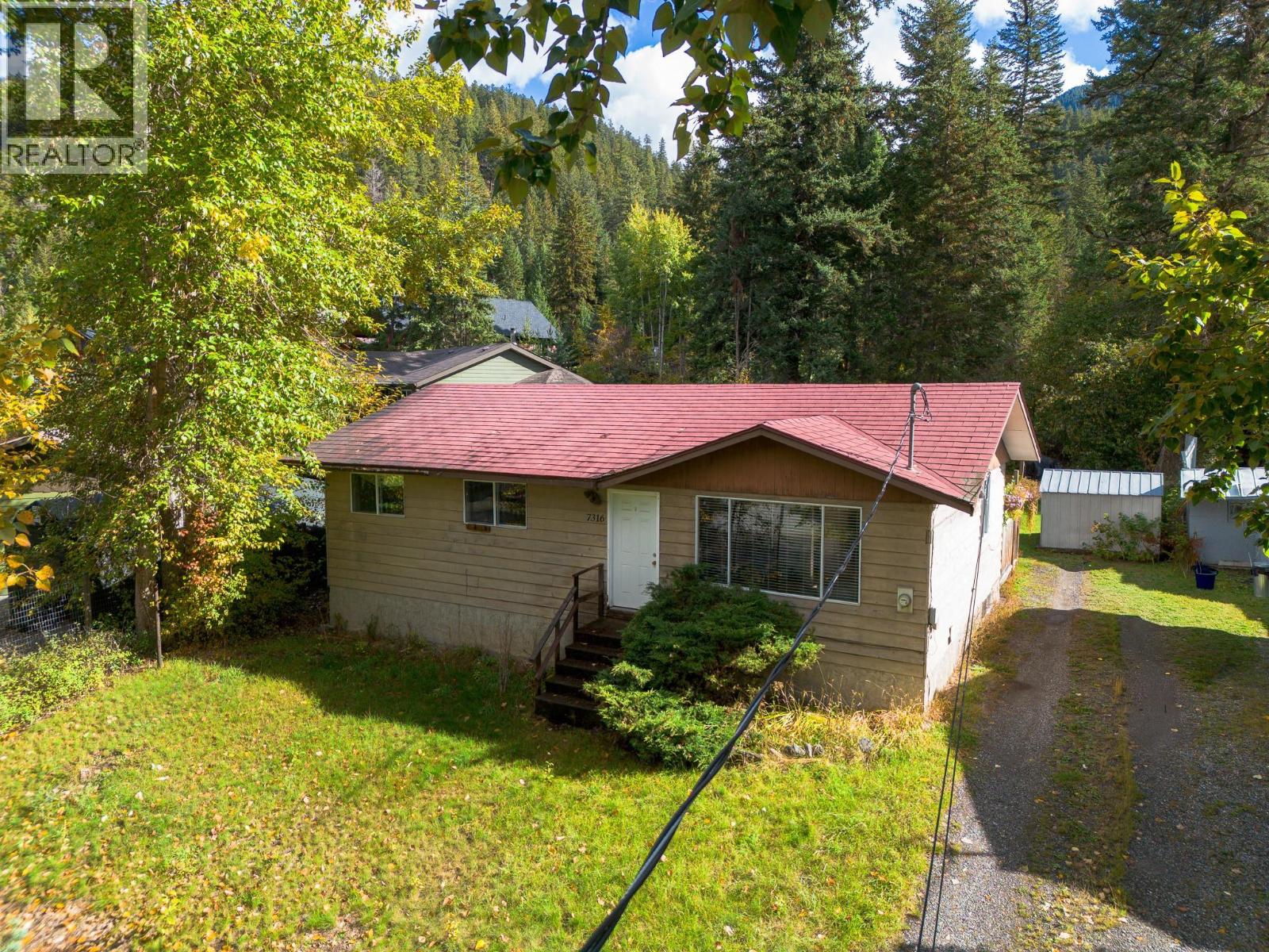 7316 Cahilty Crescent, Kamloops, British Columbia  V0E 1Z1 - Photo 1 - 10401954